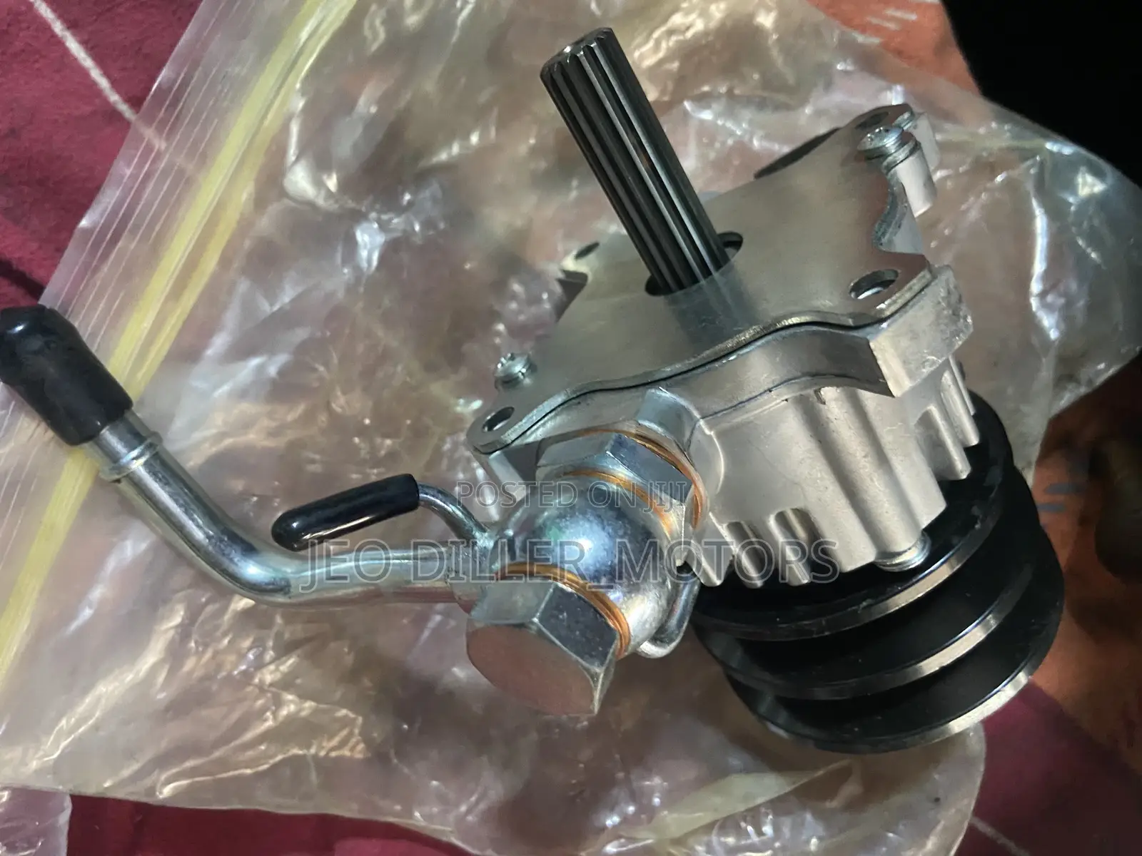 Toyota Haice, Hilux Fish Alternator Vacuum Pump
