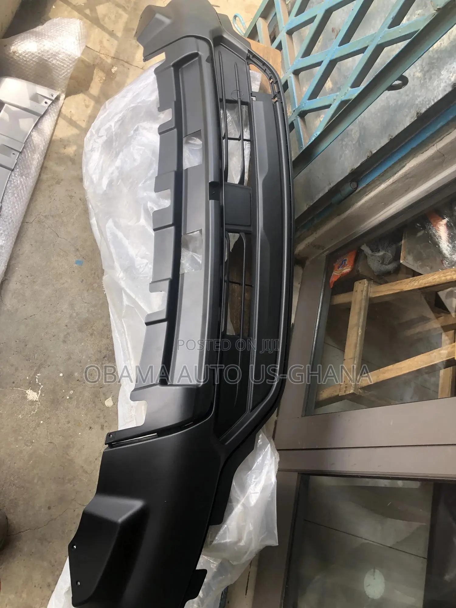 2020 2021 2022 2023 2024 Ford Explorer Front Bumper Lower