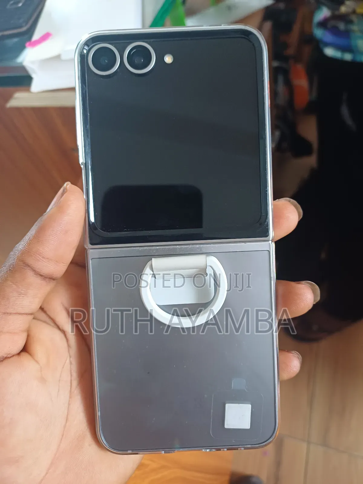 Samsung Galaxy Z Flip6 256 GB Gray