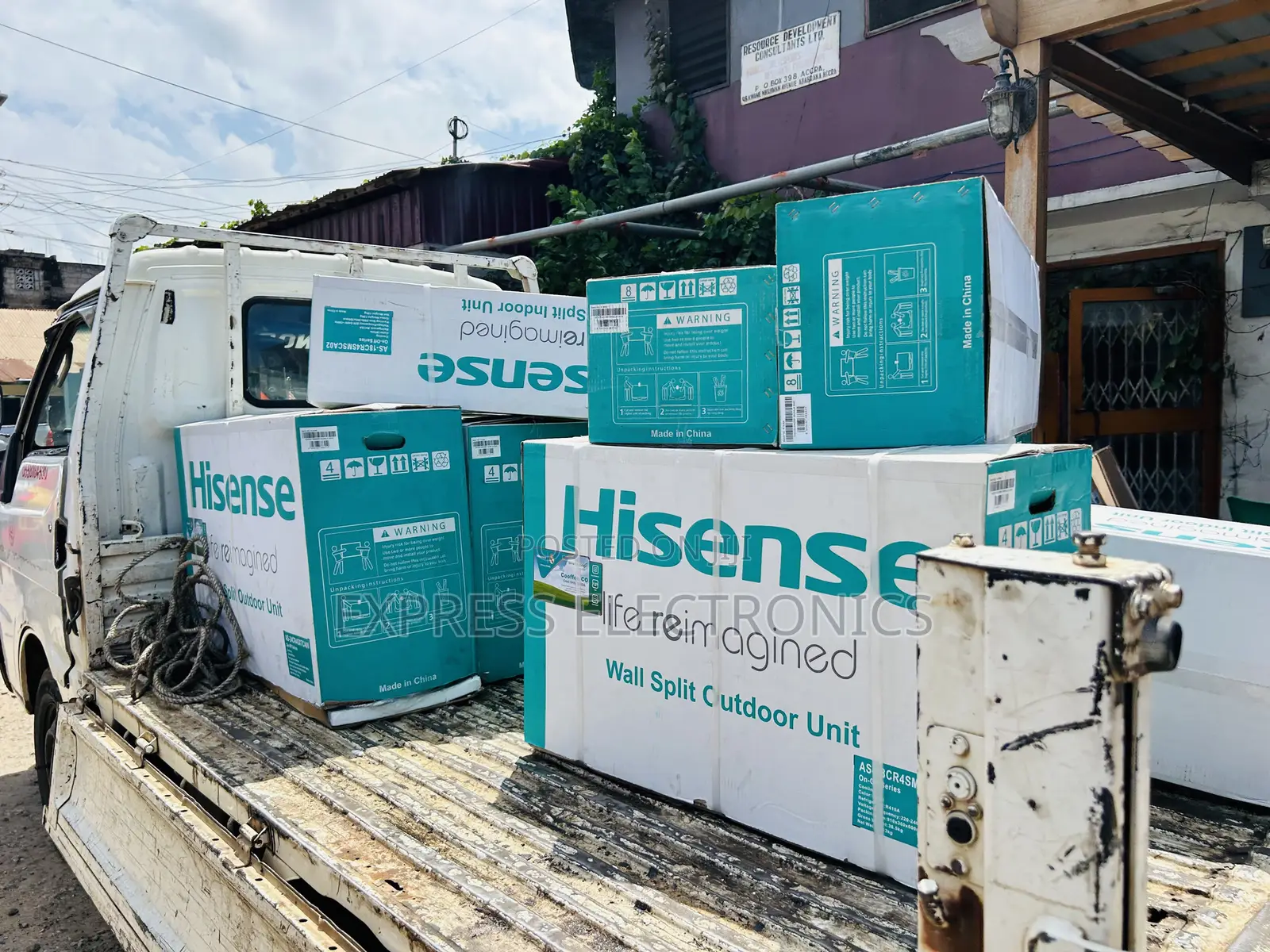 Grab Your Own Hisense 1.5hp Split R410 Gas