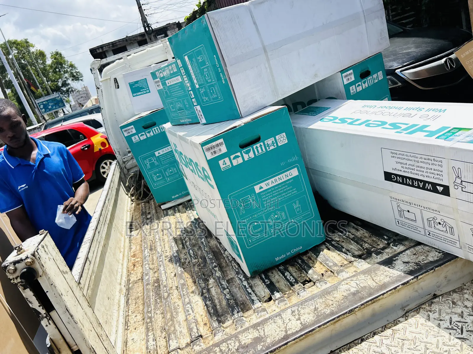 Lovely New White Hisense 2.5hp Split