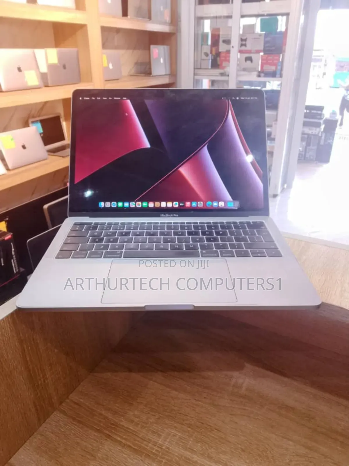 Laptop Apple MacBook 2017 8GB Intel Core I5 SSD 256GB