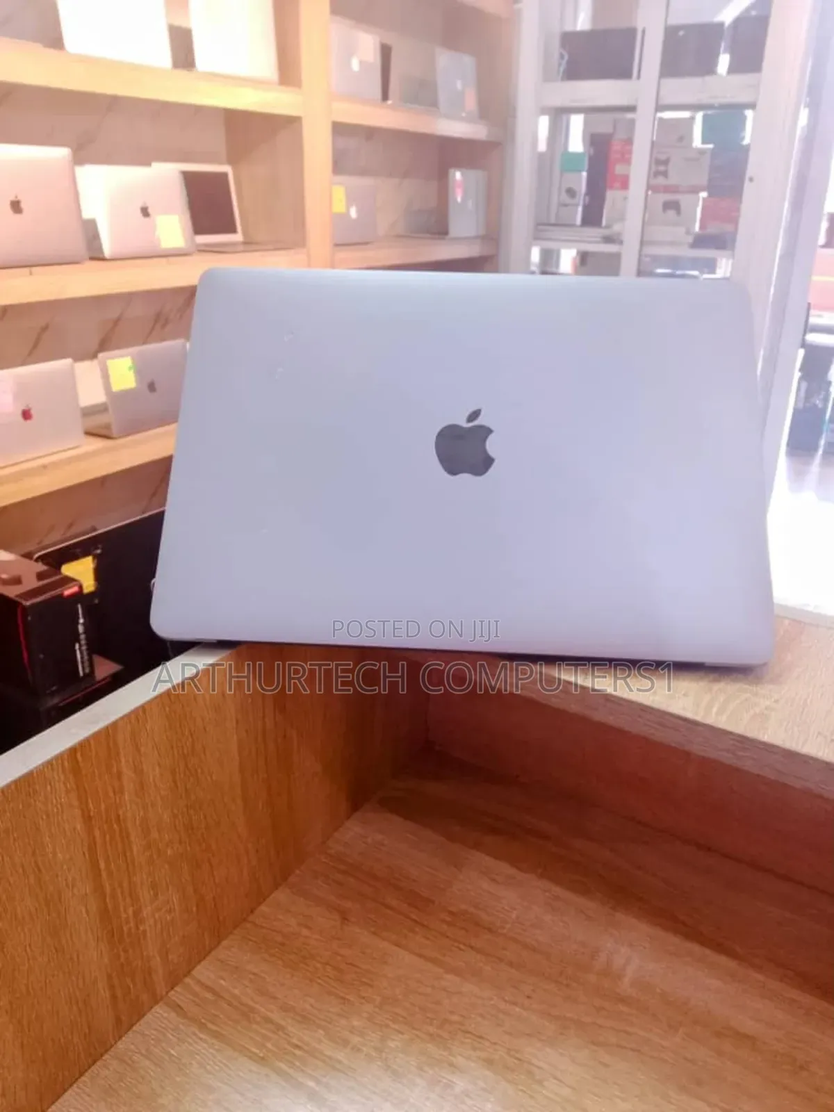 Laptop Apple MacBook 2017 8GB Intel Core I5 SSD 256GB
