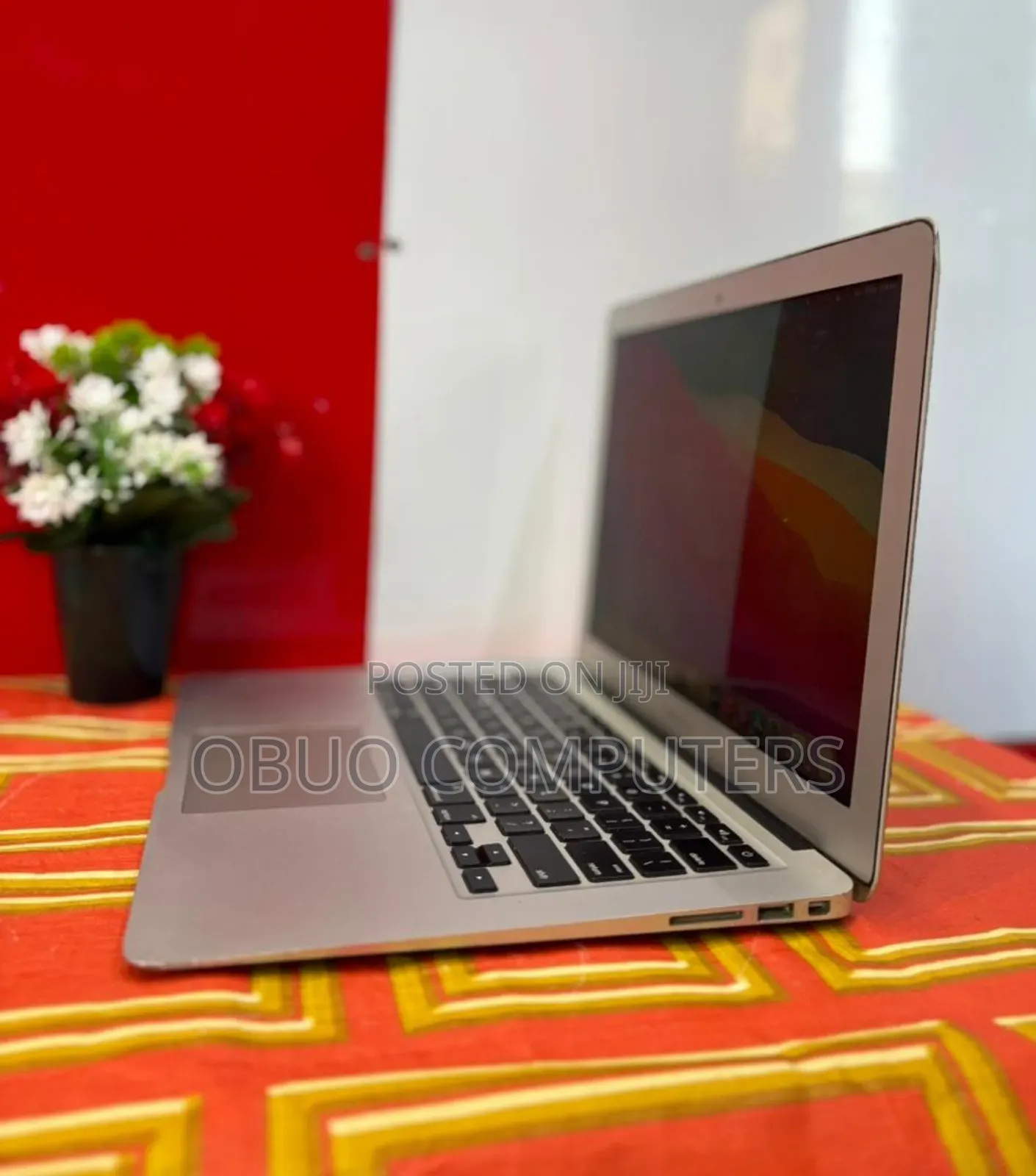 Laptop Apple MacBook Air 4GB Intel Core I5 SSD 128GB