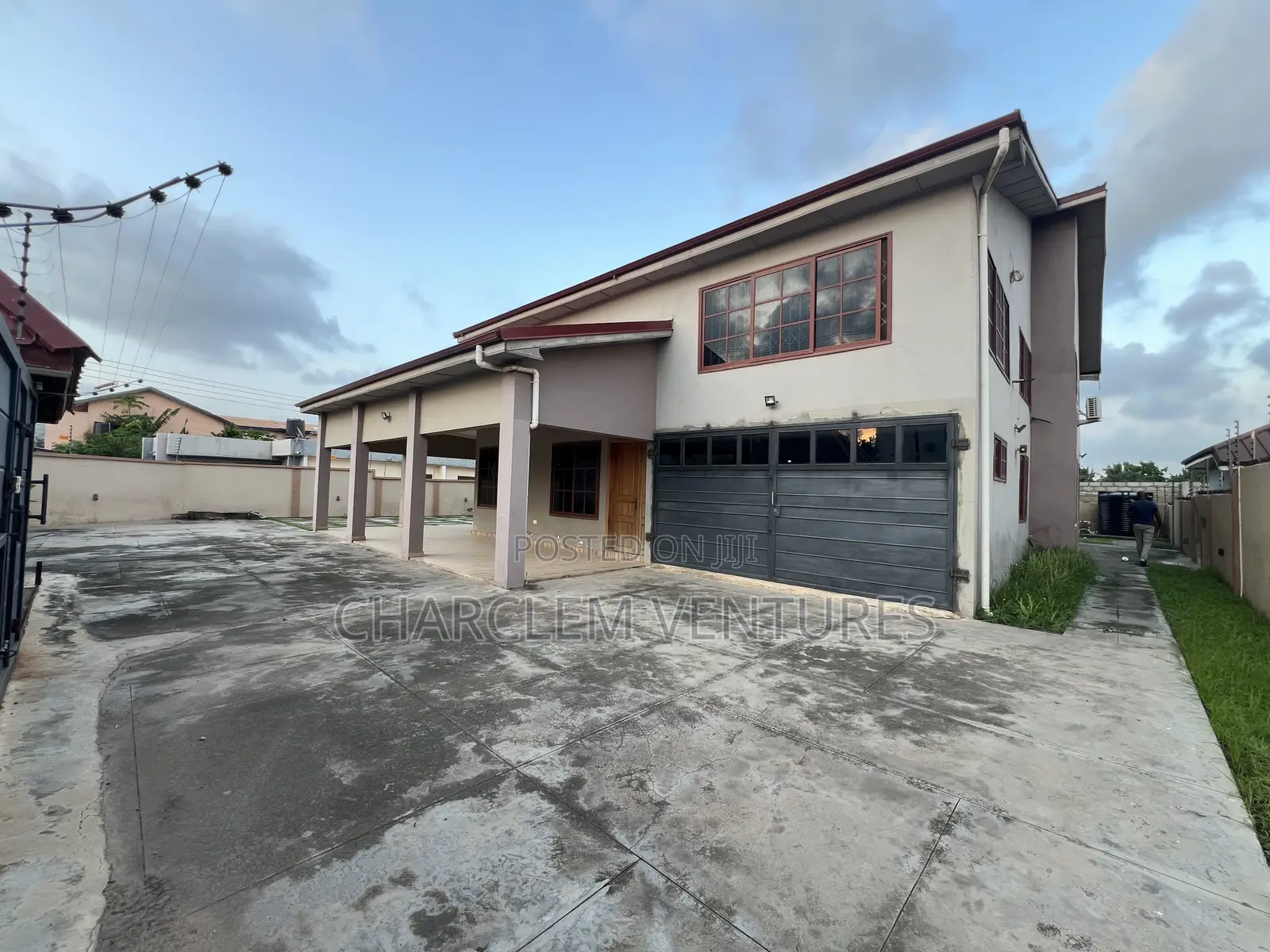 5bdrm House in Charclem Ventures, Ashomang Estate for sale