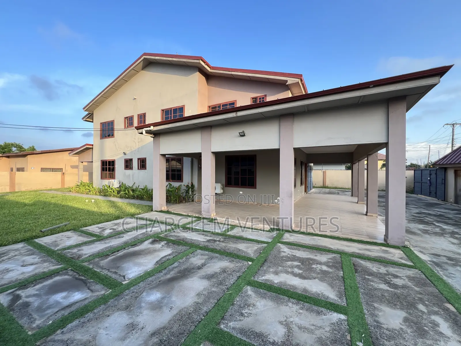 5bdrm House in Charclem Ventures, Ashomang Estate for sale