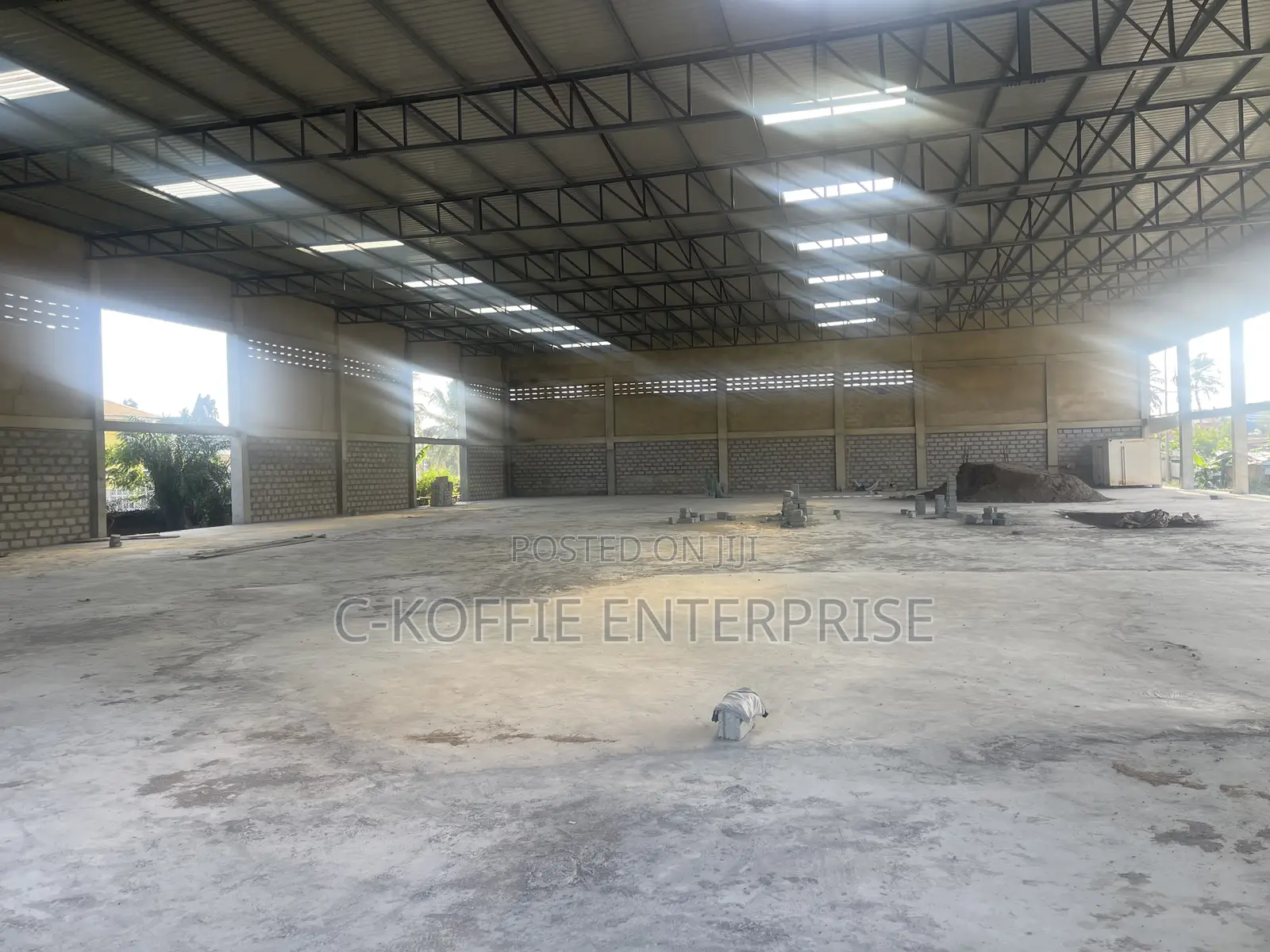 1,750 Warehouse at North Kaneshie Industrial Area for Rent