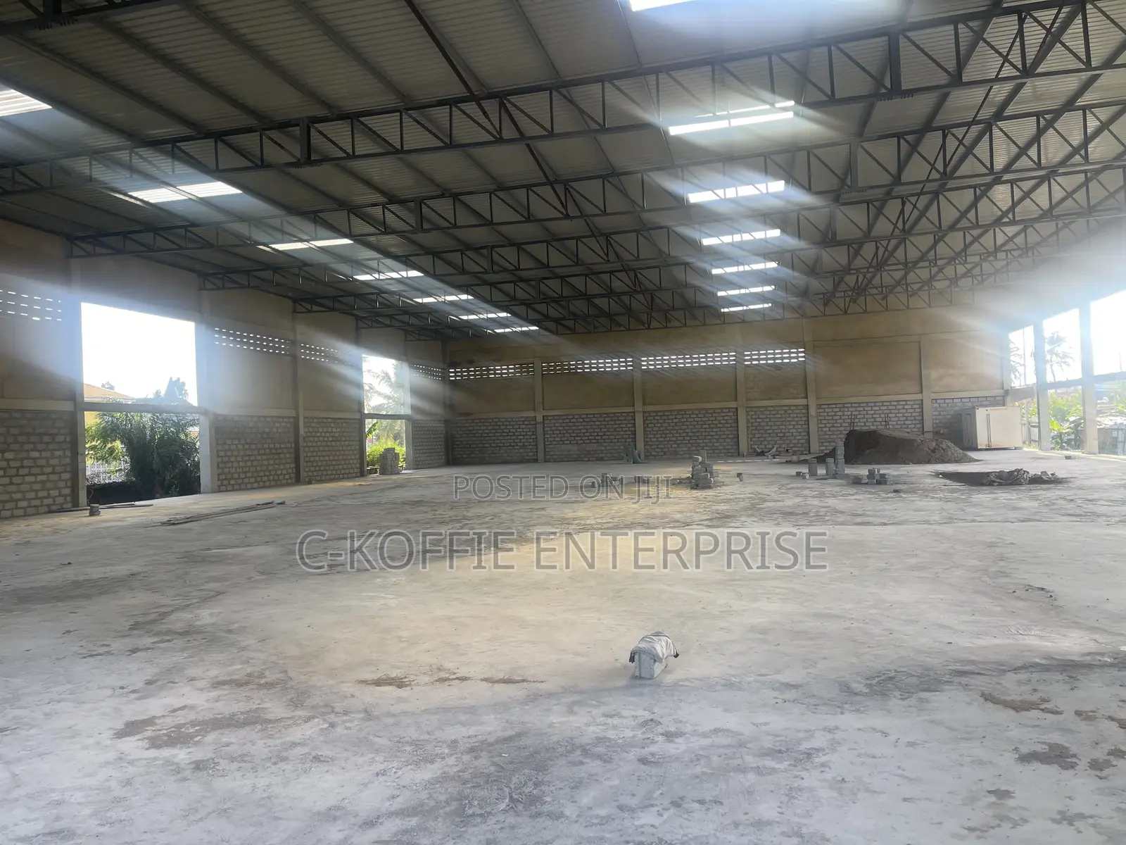 1,750 Warehouse at North Kaneshie Industrial Area for Rent