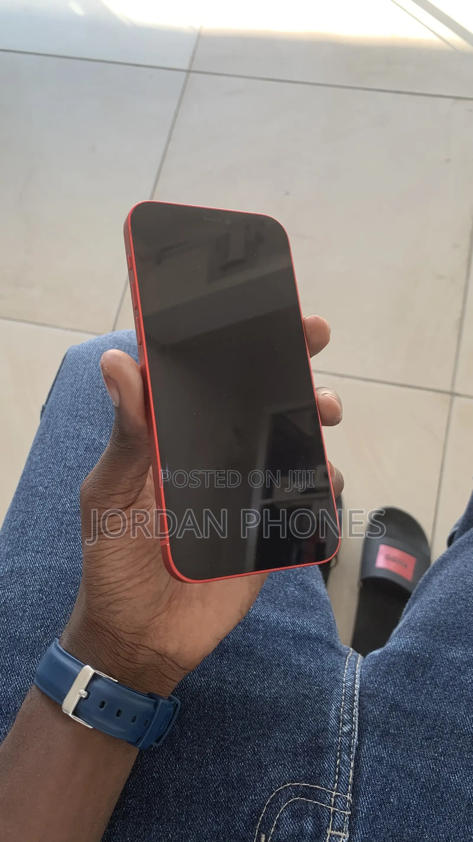 Apple iPhone 12 64 GB Red