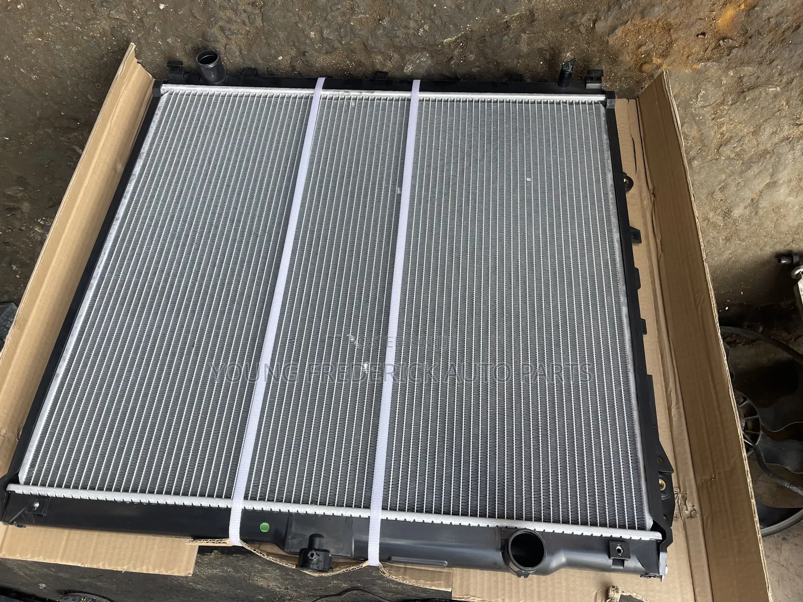 Toyota Tundra 2010 2011 2012 2015 Brand New Radiator