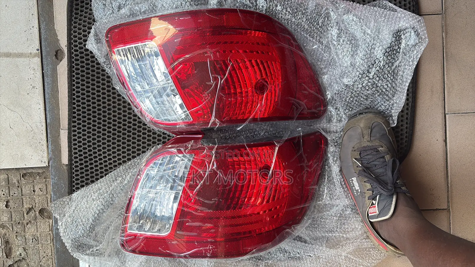 Kia Rio 5 Taillight 2005,2006,2007,2008,2009,2010