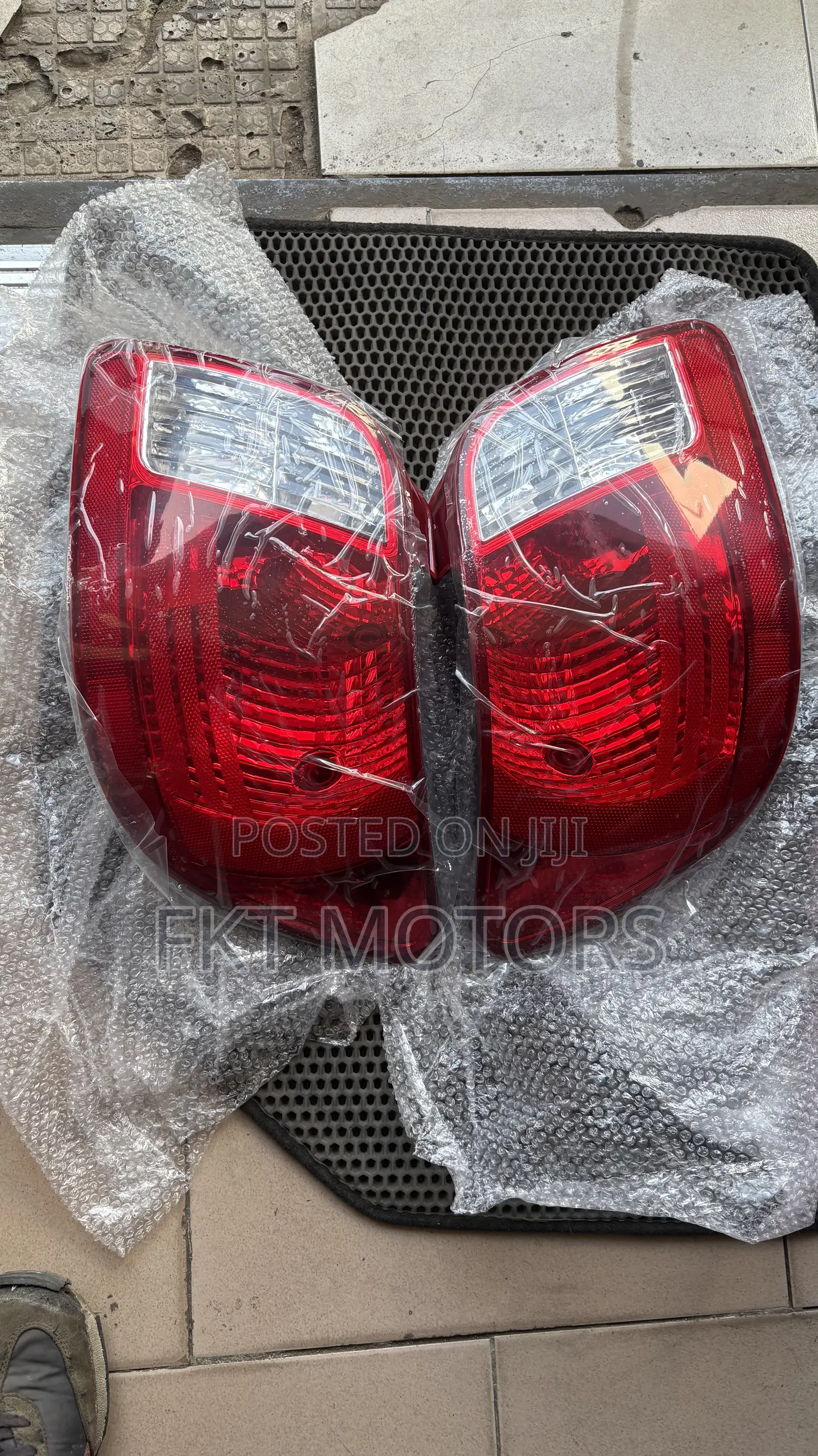 Kia Rio 5 Taillight 2005,2006,2007,2008,2009,2010
