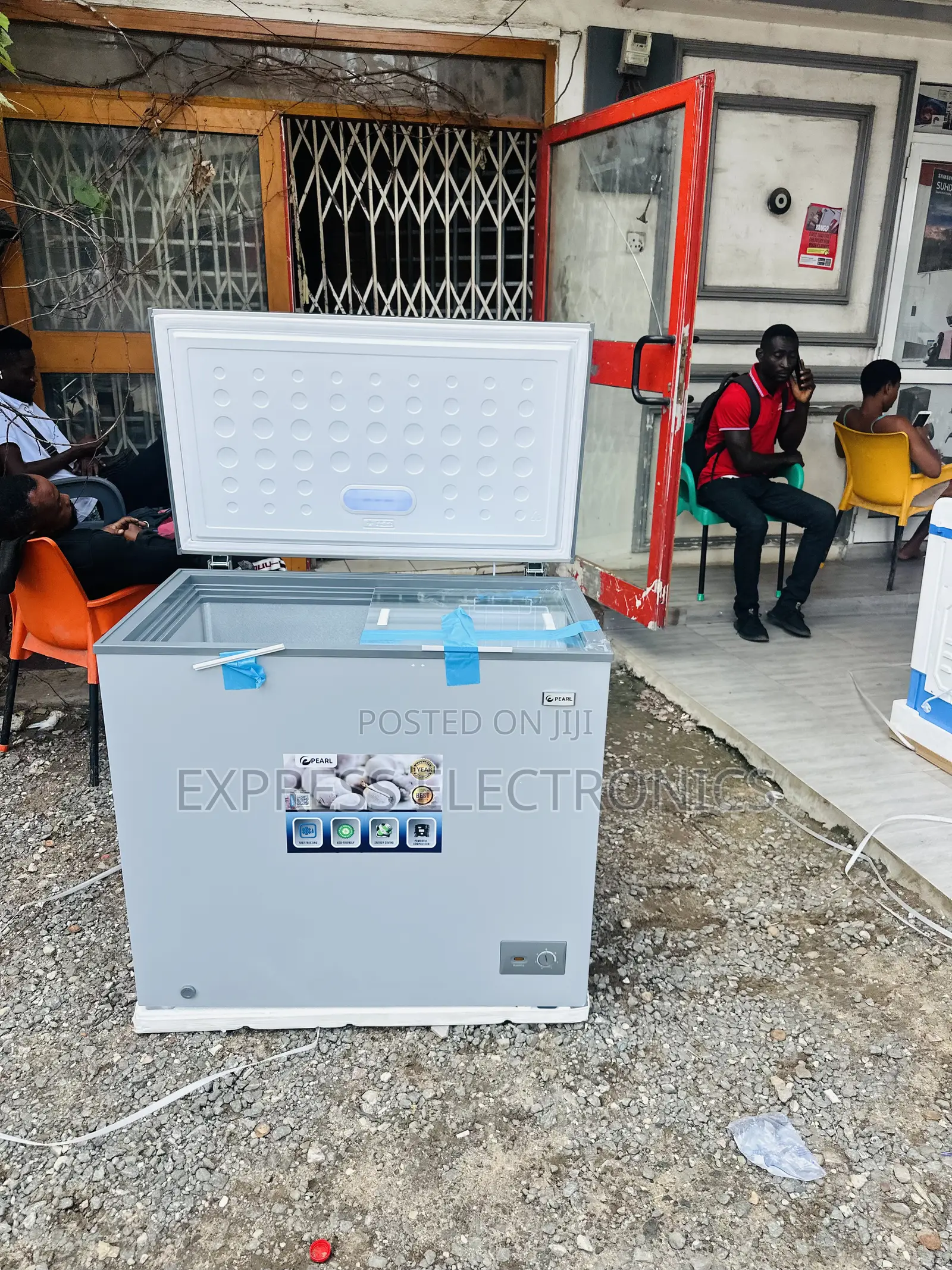 200l Chest Freezer Single Door Door Pearl Grey Color