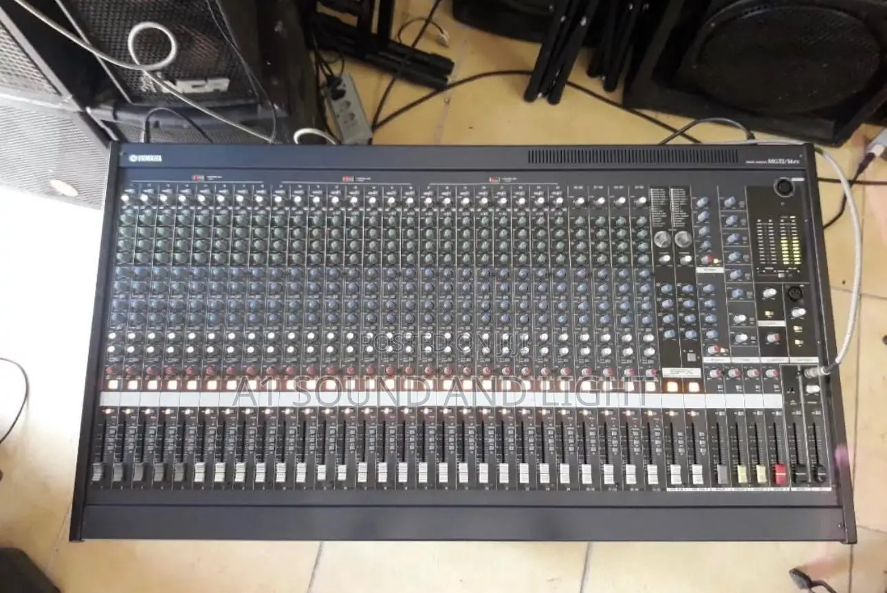Yamaha 32 Channels Analog Mixer [Mg32/14fx]