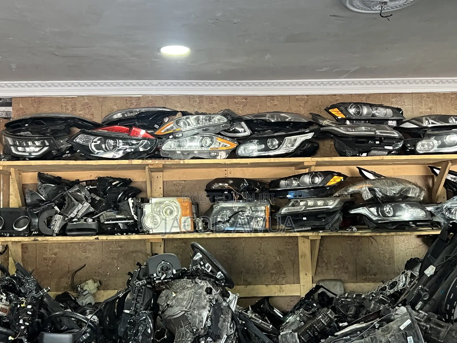 Land Rover Range Headlight and Parts Available