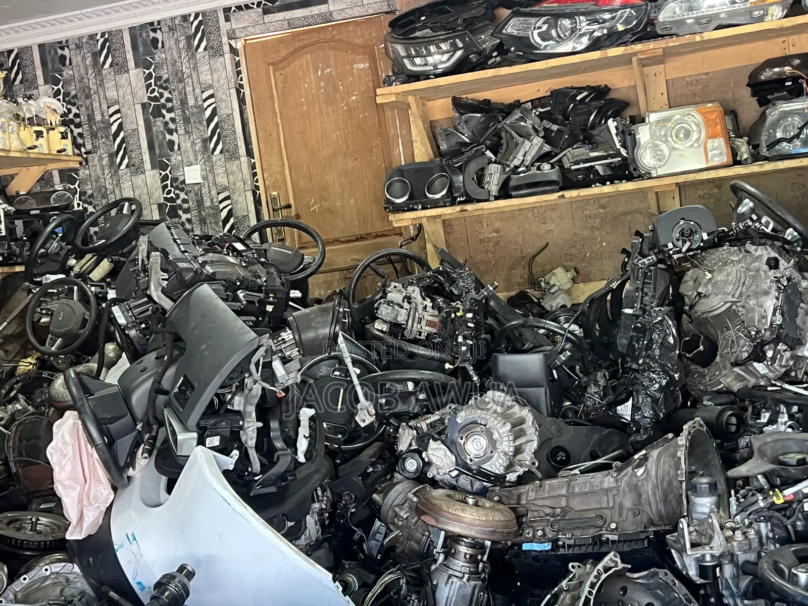 Land Rover Range Headlight and Parts Available