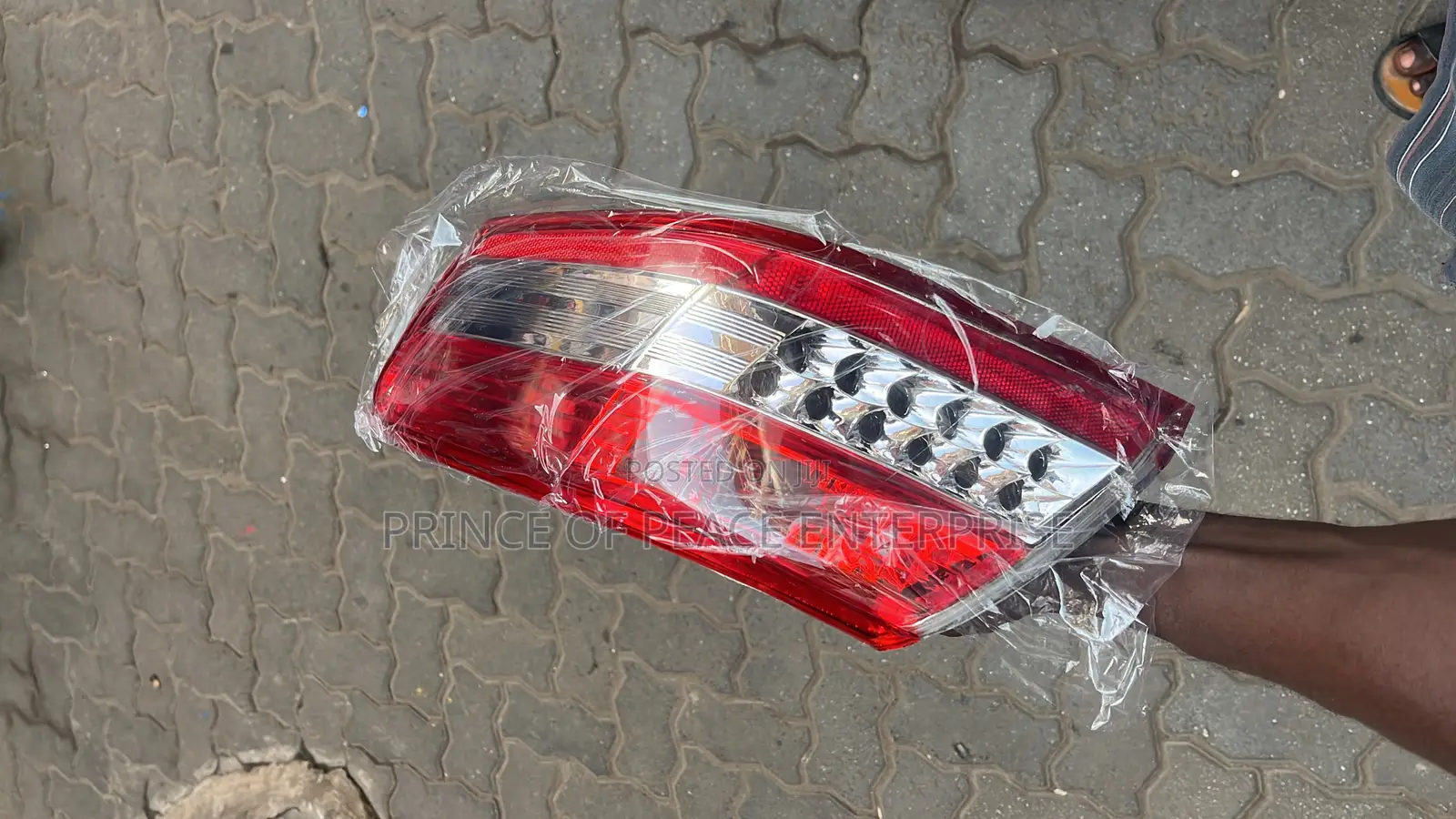 Toyota Camry 2010 2011 Taillight Pair