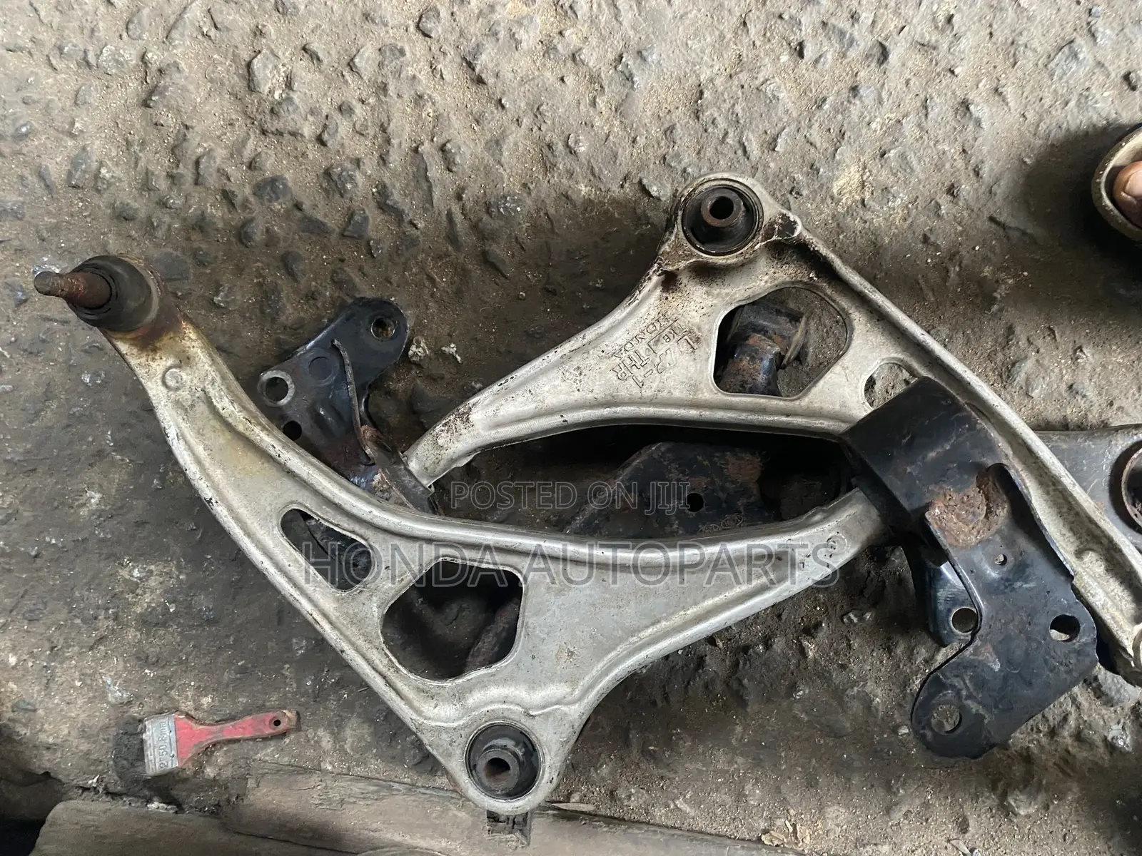 Honda Pilot 2016 to 2020 Lower Arm Pair.