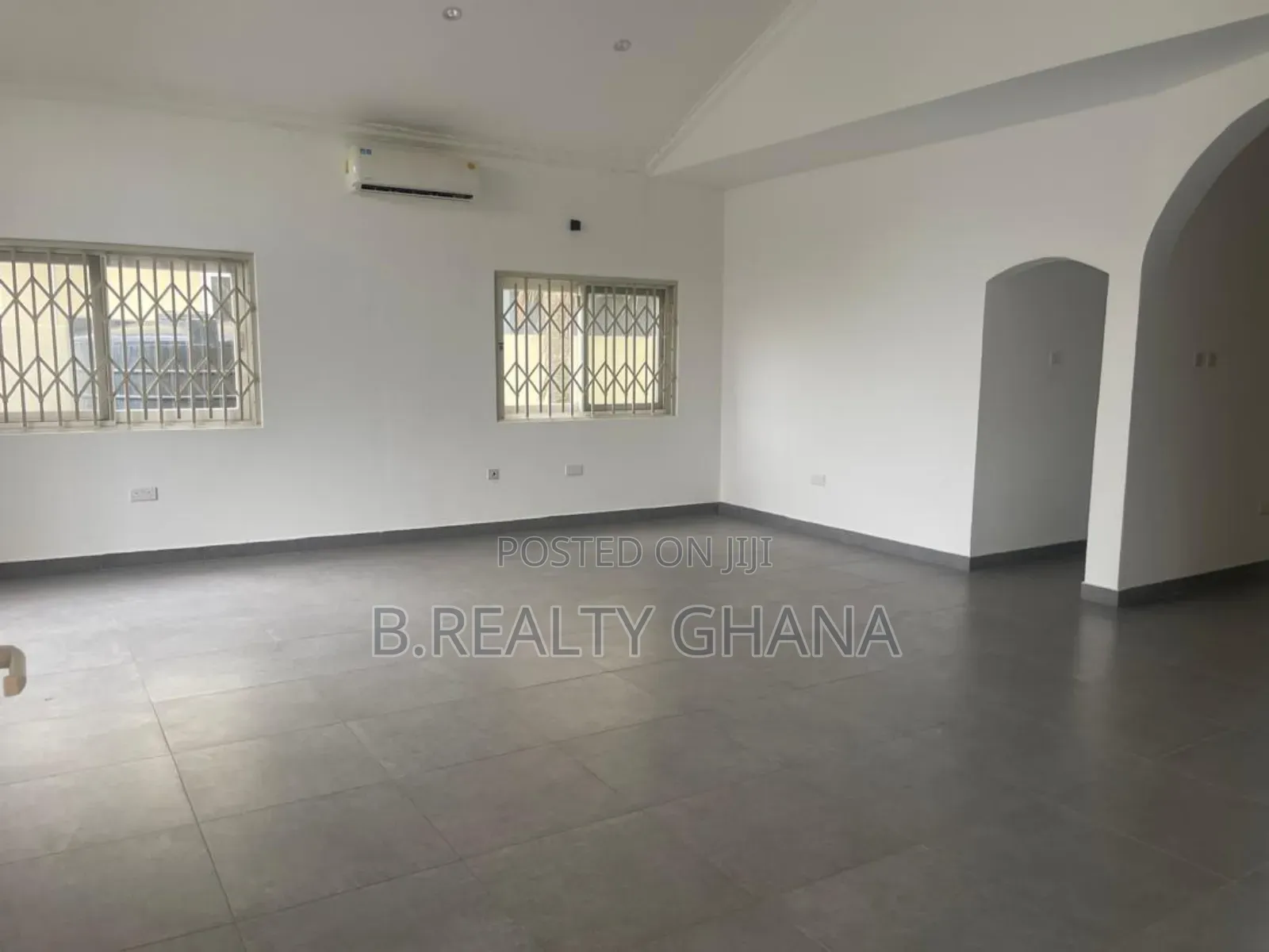 4bdrm House in Airport Residential for rent