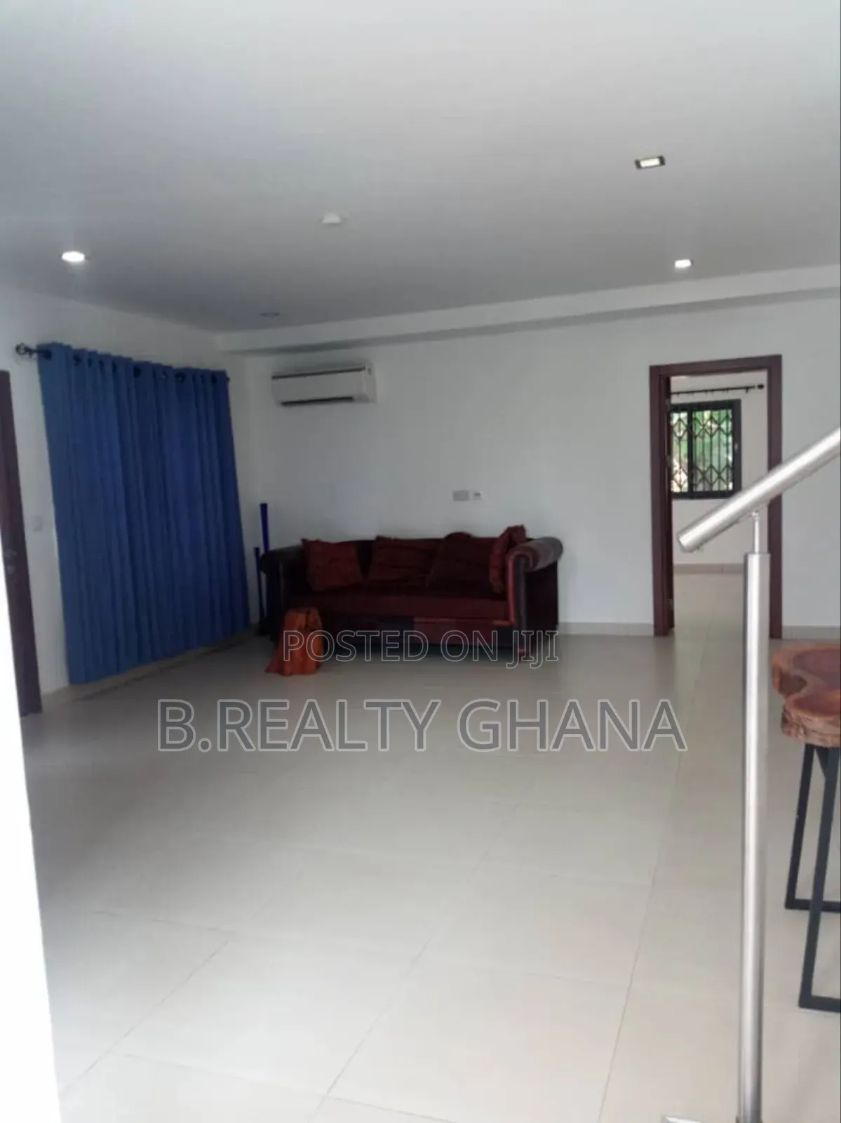 5bdrm Townhouse / Terrace in Airport Residential Area for rent