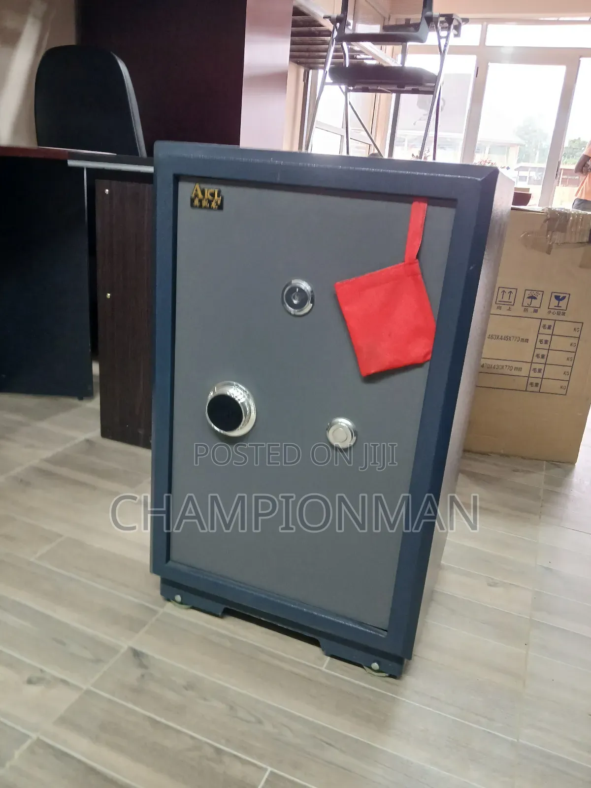 Metal Safe