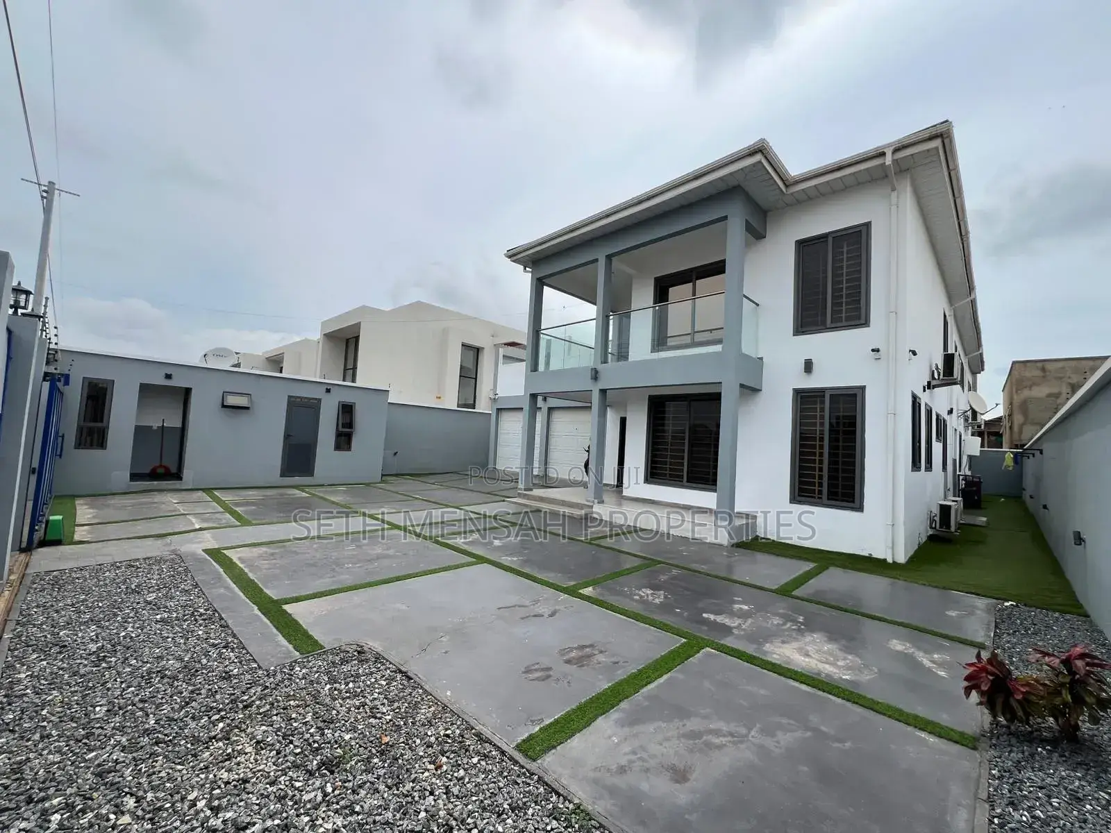 Furnished 5bdrm House in Adjiriganor for sale