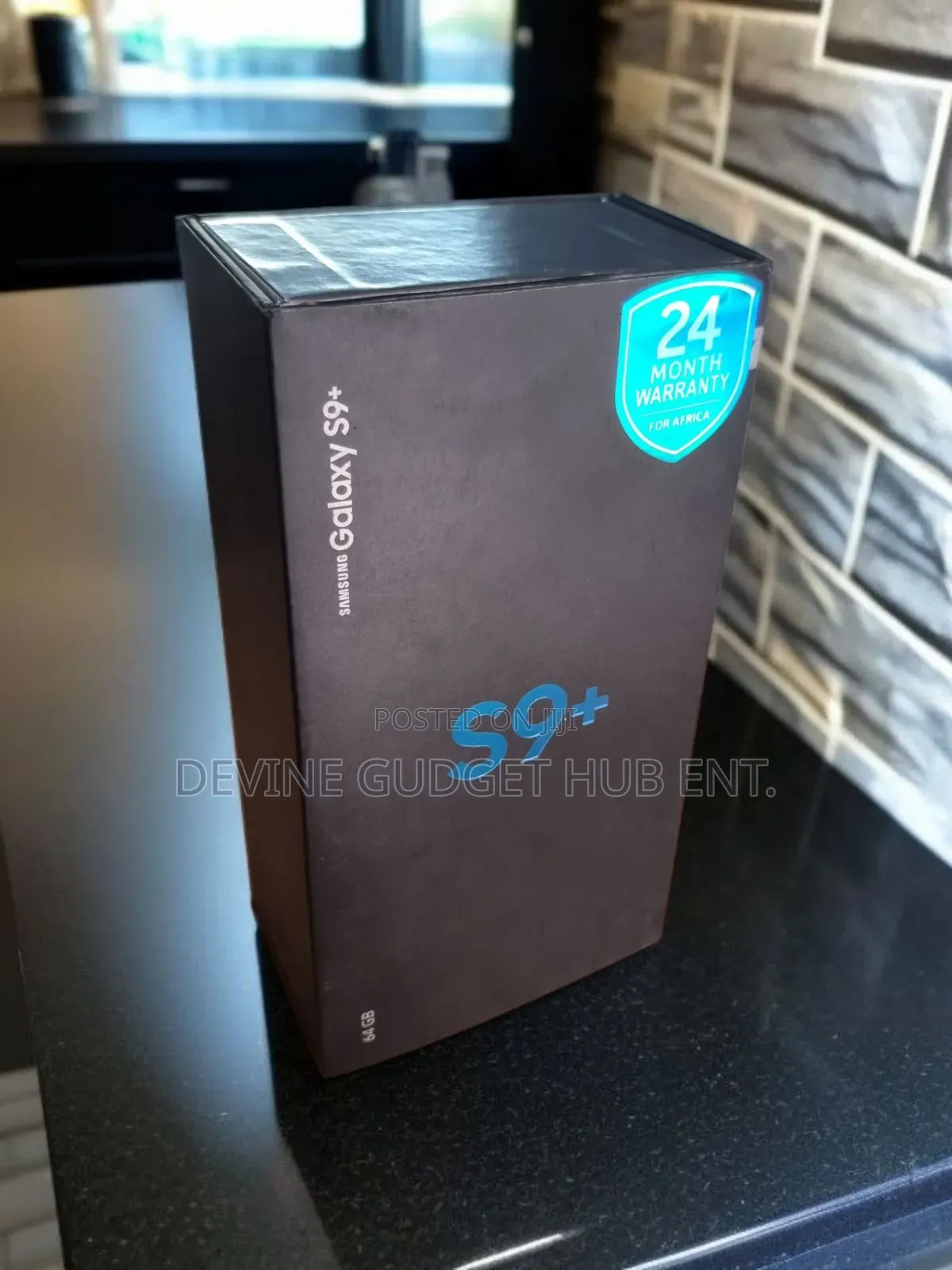 New Samsung Galaxy S9 Plus 64 GB Silver