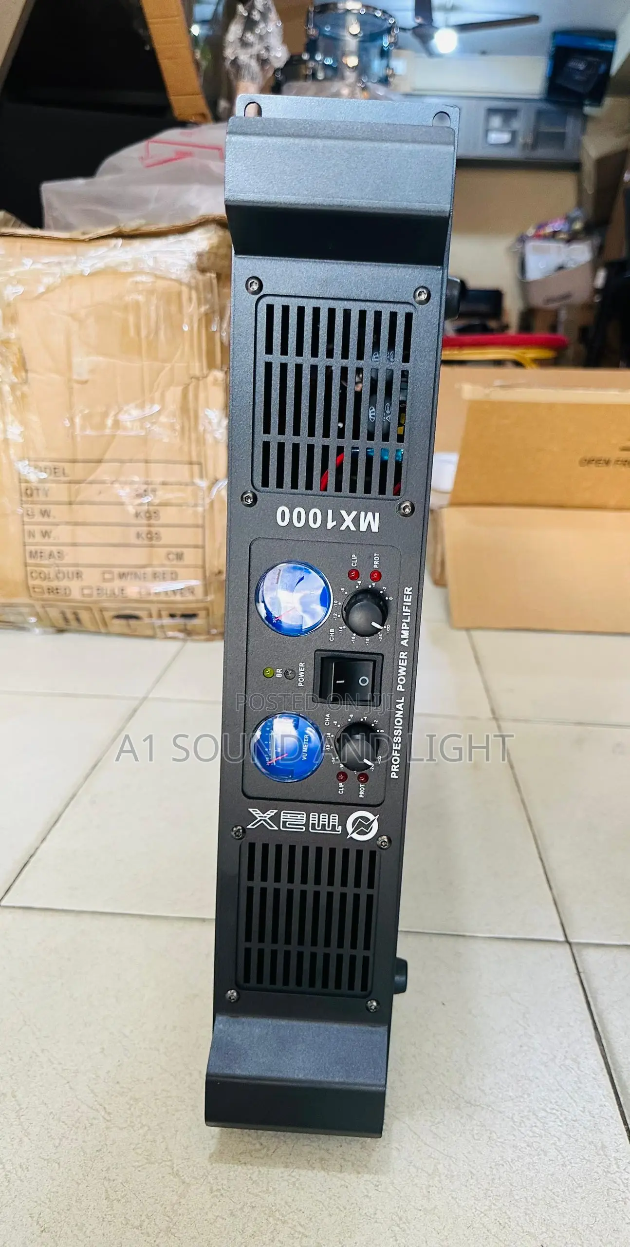 Max [Mx1000] 2-Channels Power Amplifier