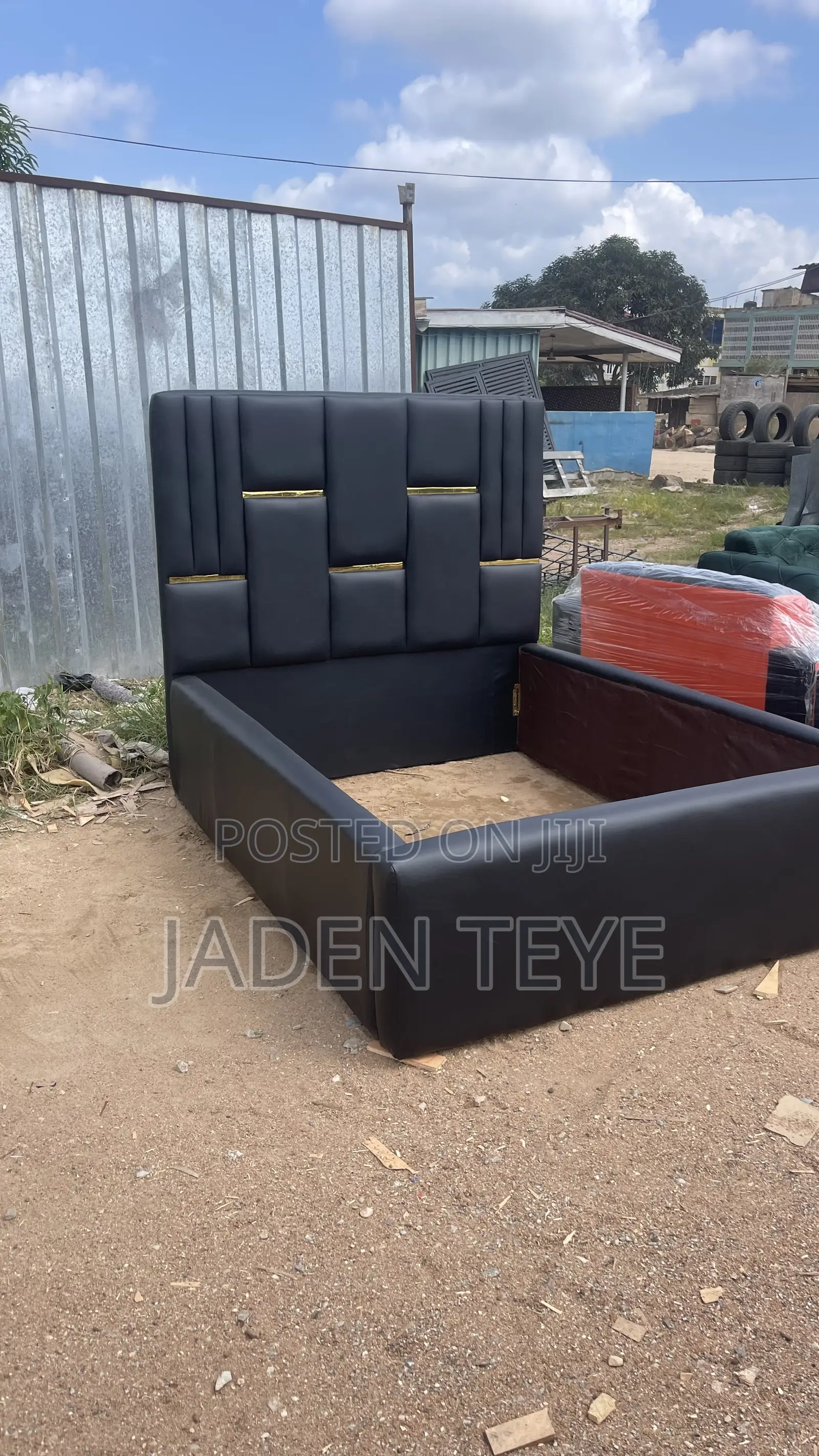Black Doable Made to Last
