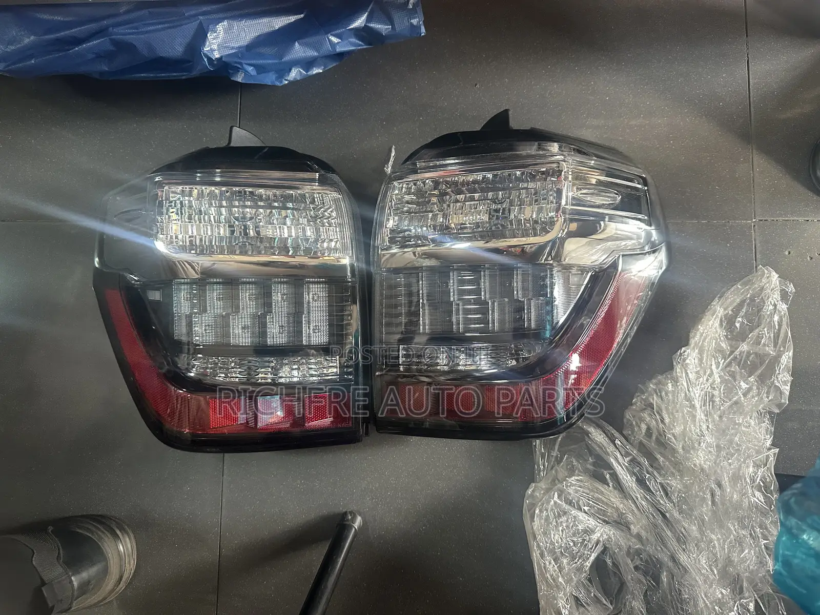 Toyota 4runner 2014-2020 Taillight Pair