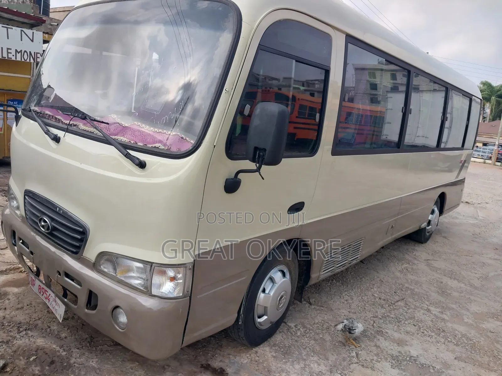 Hyundai County 2012 Beige
