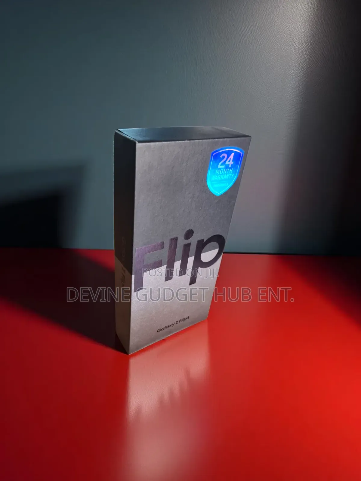 New Samsung Galaxy Z Flip4 256 GB