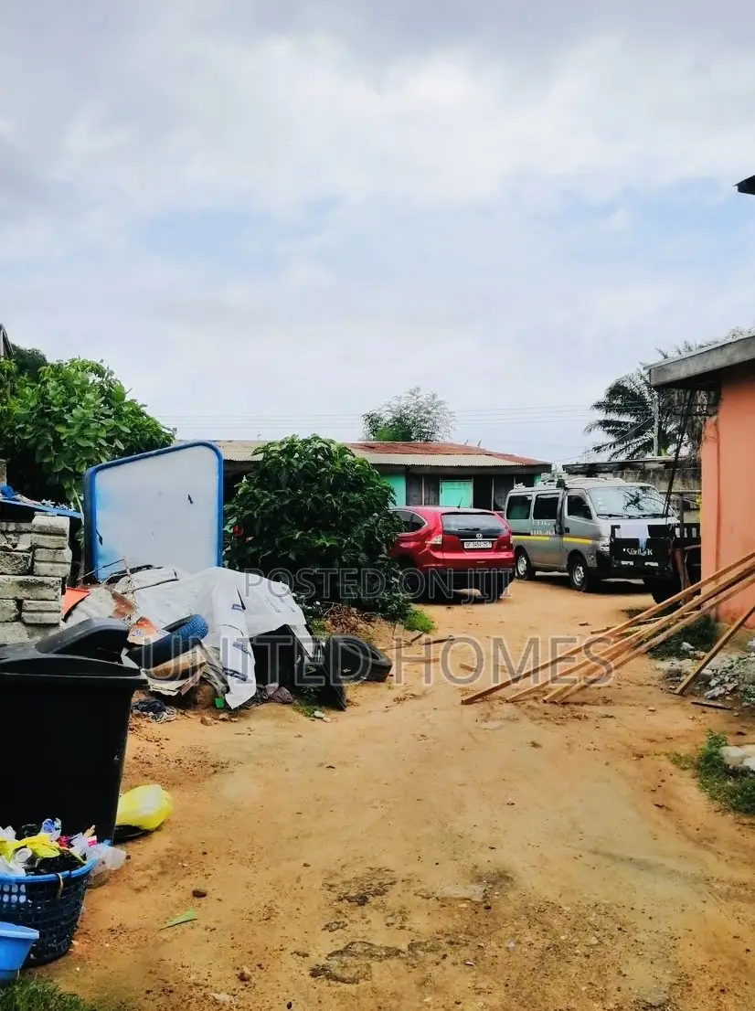 Lapaz Roadside Plot of Land for Sale