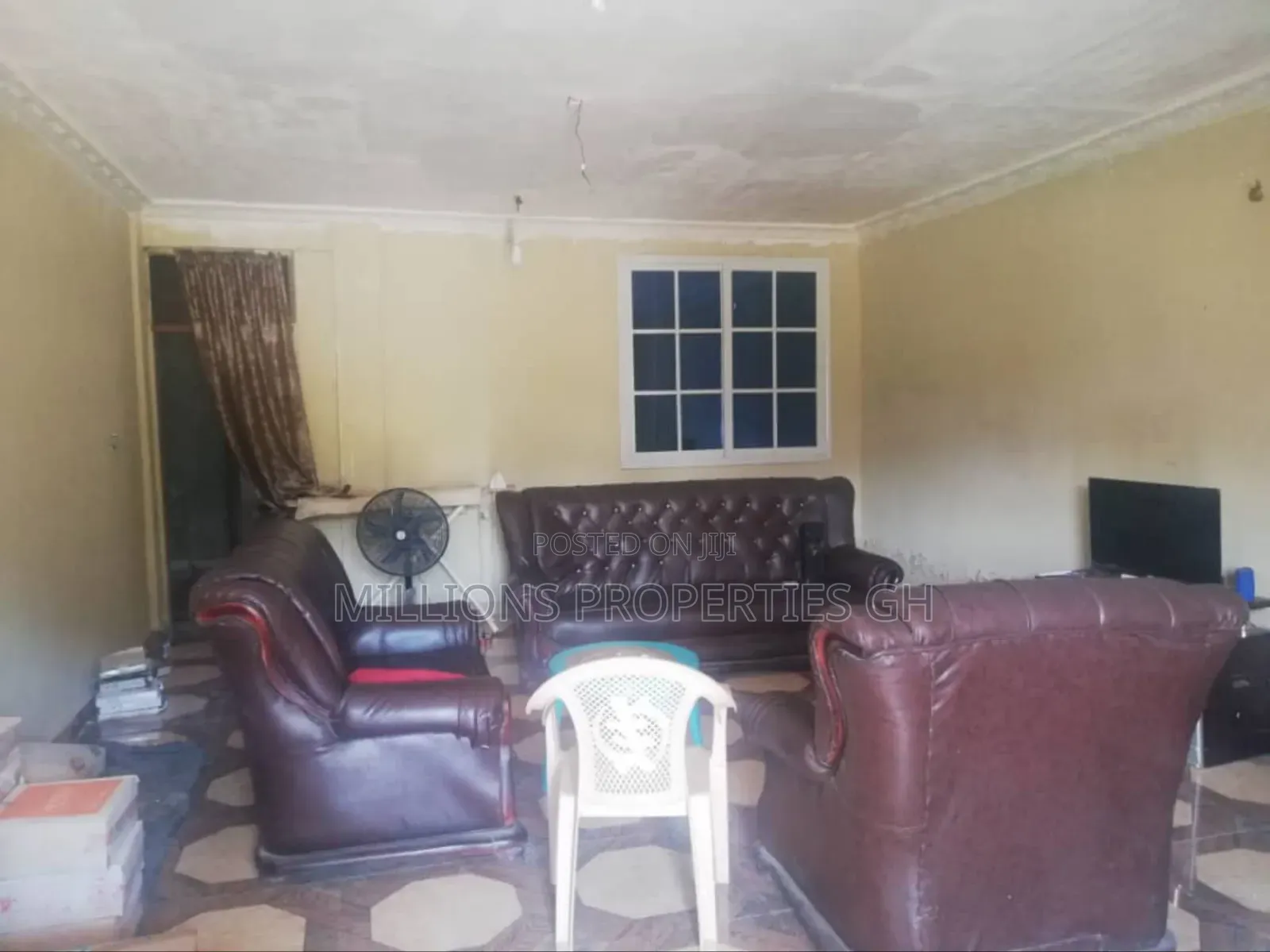 6bdrm House in Millions Properties, Kumasi Metropolitan for sale