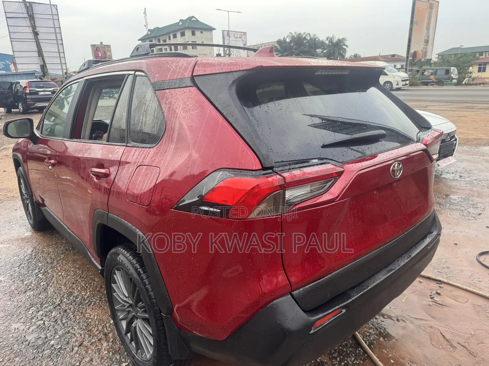 Toyota RAV4 LE AWD 2019 Red