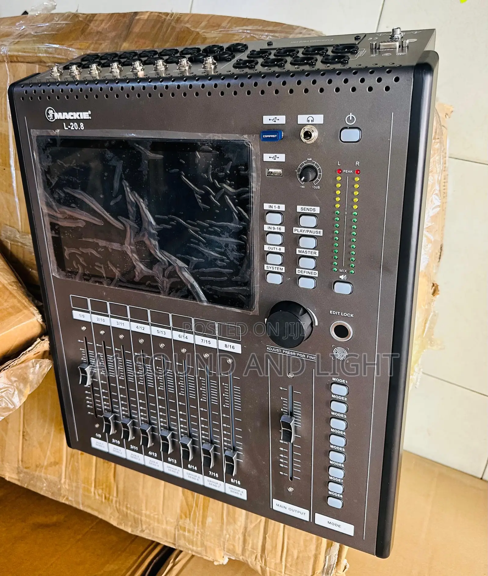 Mackie 16-channels Digital Mixer Console