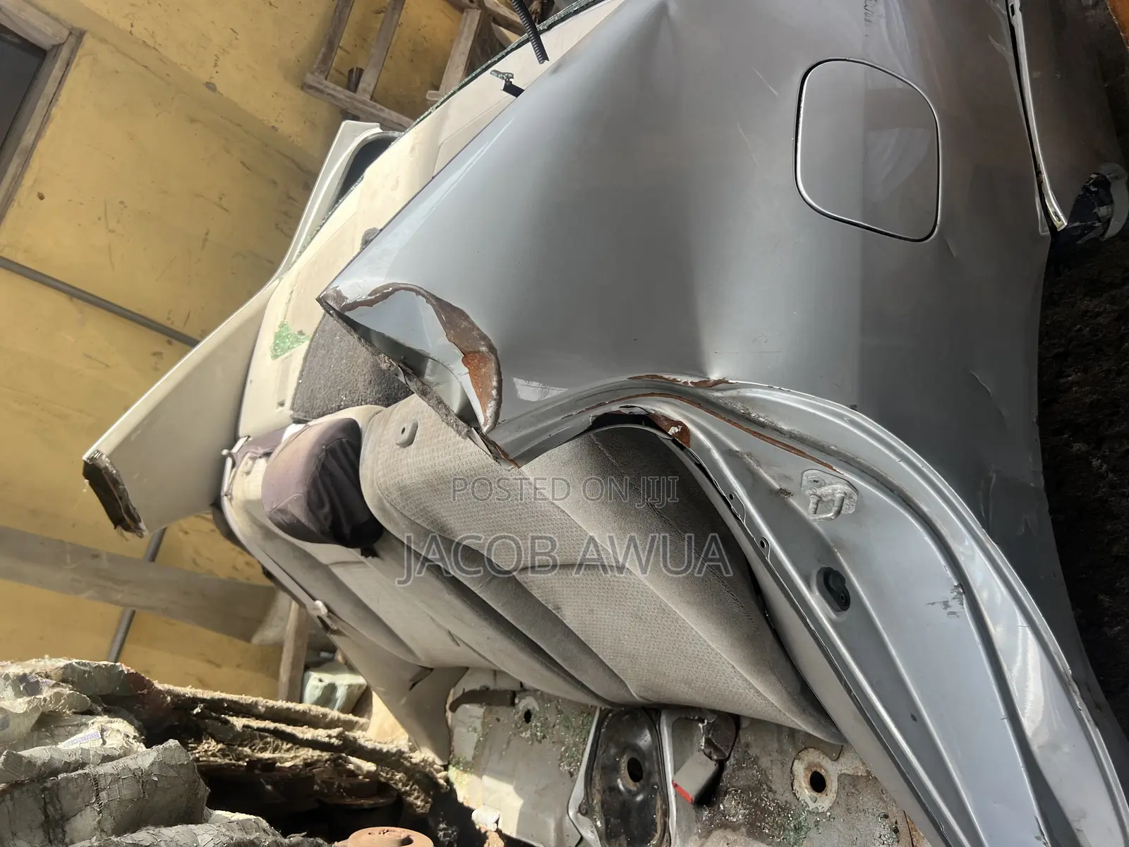 Toyota Corolla 2005 Back Cut Complete Complete Available