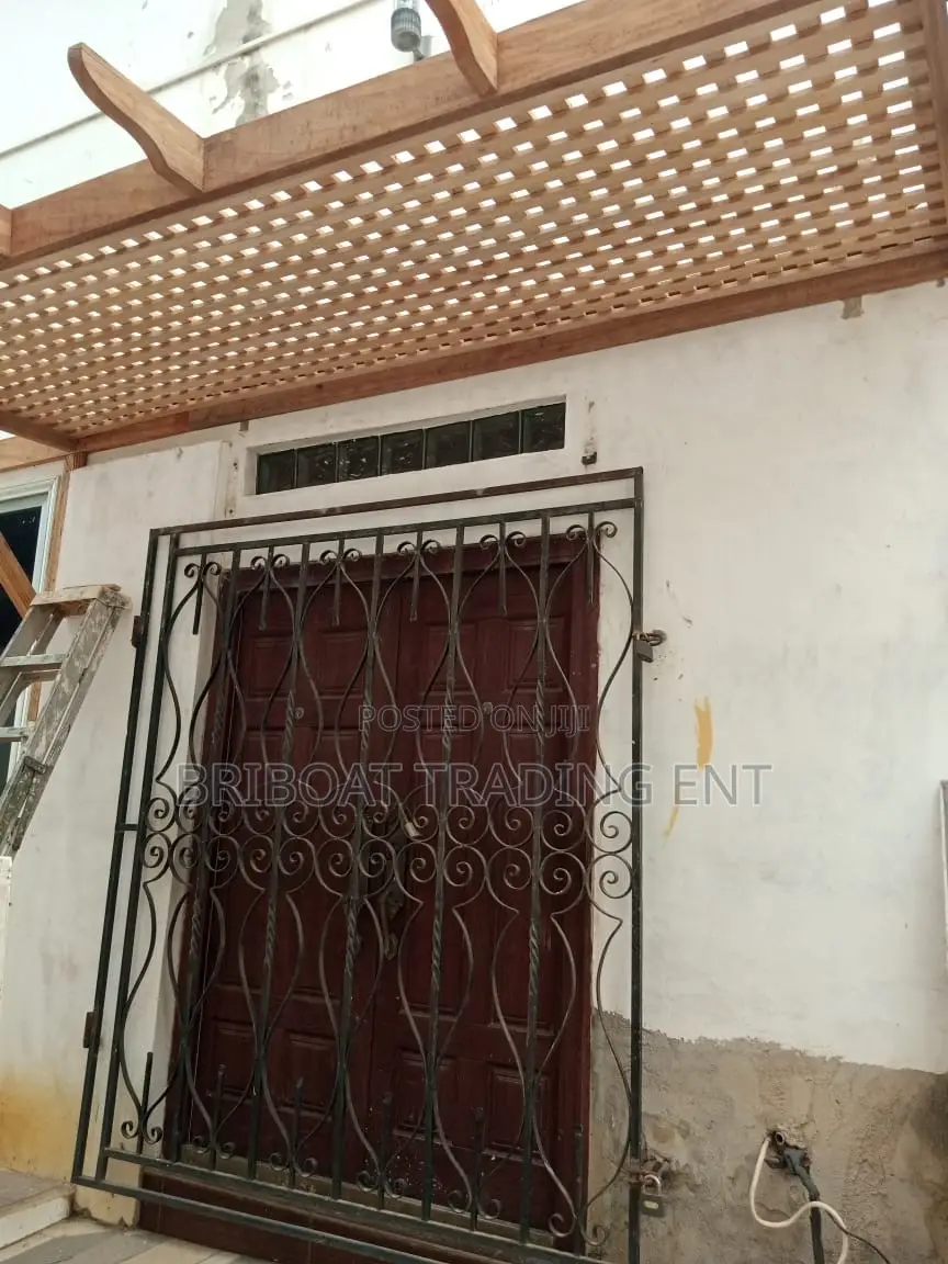 Pergola Installation