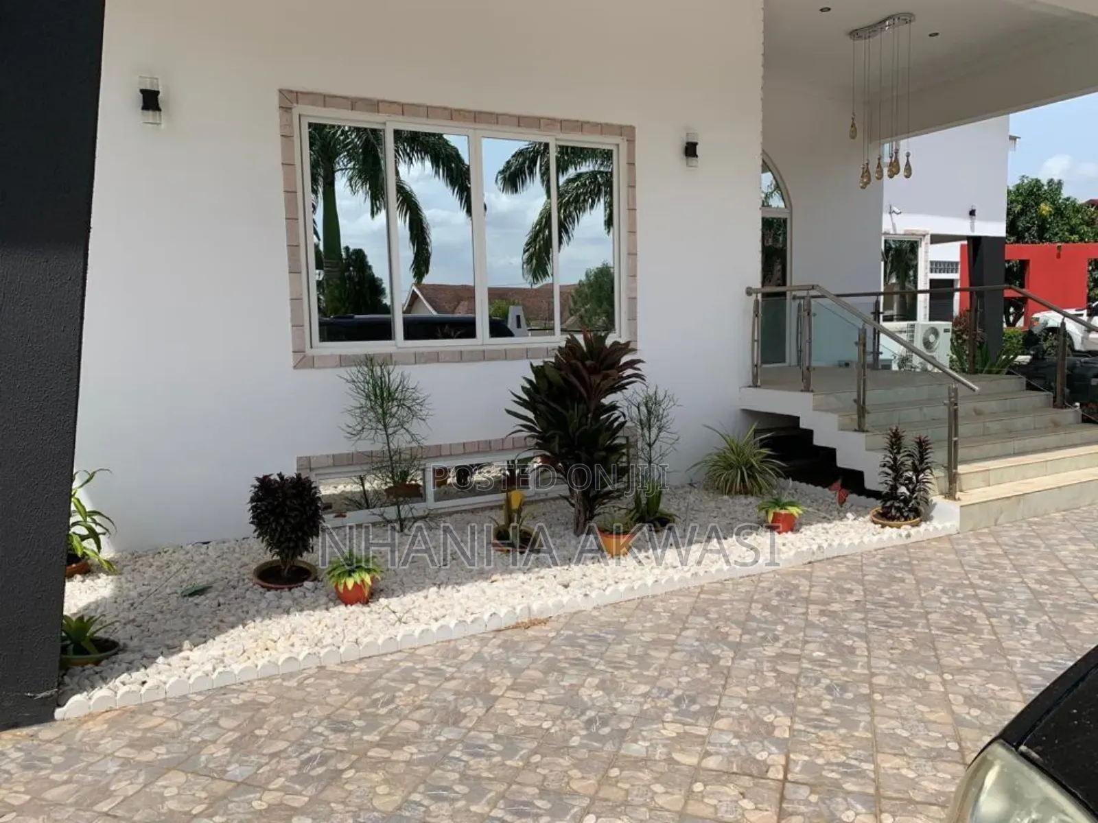 5bdrm House in Airport Hills, Tema Metropolitan for sale