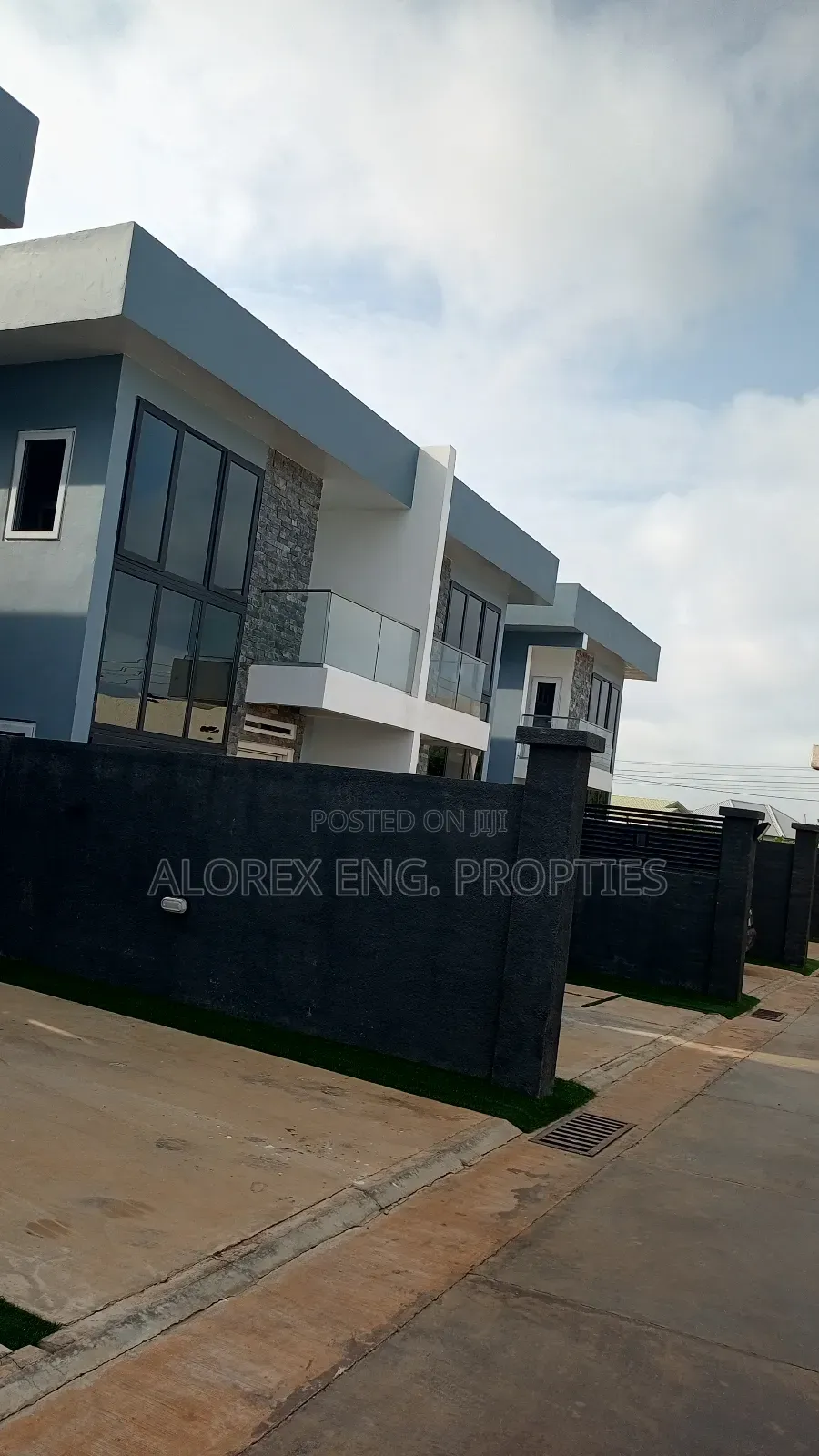 2bdrm Maisonette in Oyarifa for rent