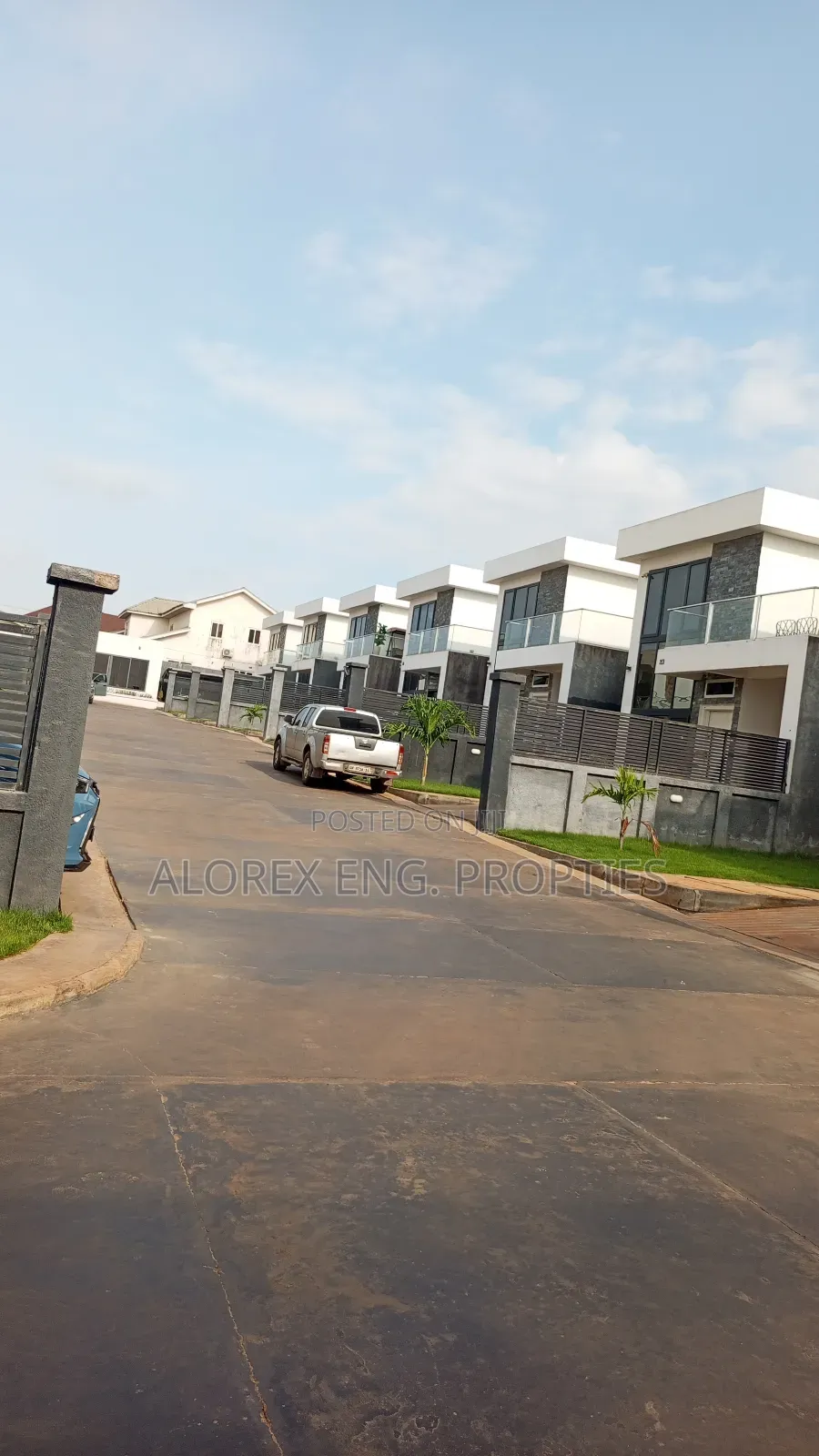 2bdrm Maisonette in Oyarifa for rent