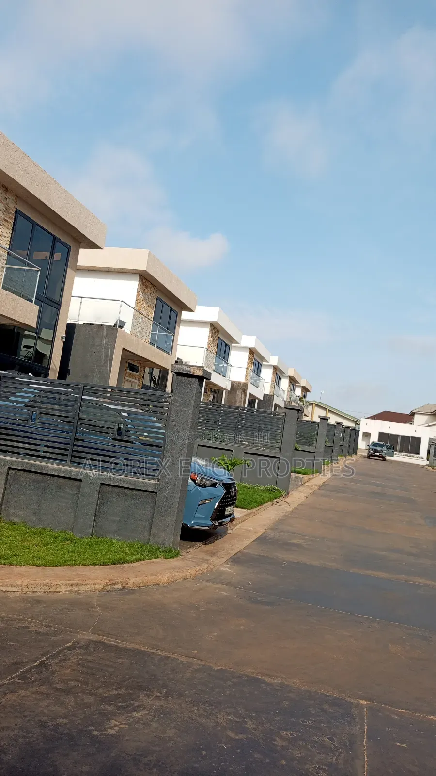 2bdrm Maisonette in Oyarifa for rent