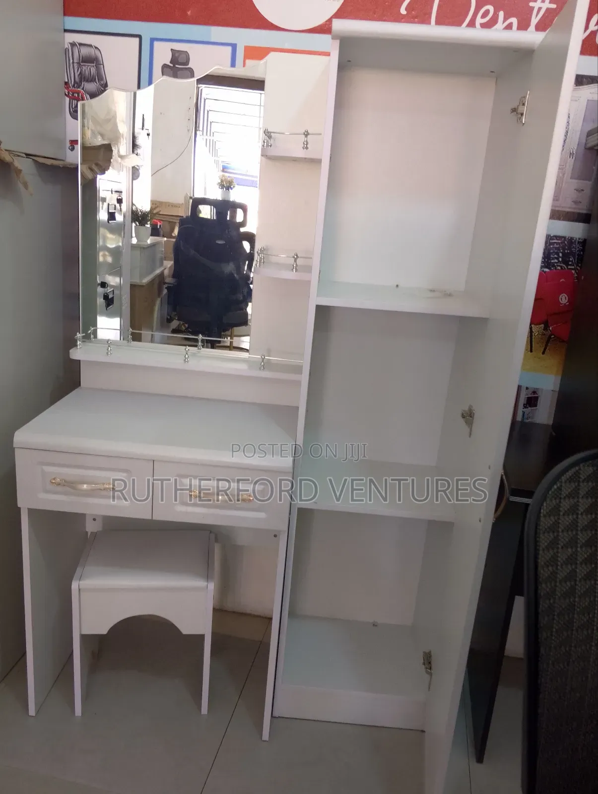 Classic Wooden Dressing Mirror