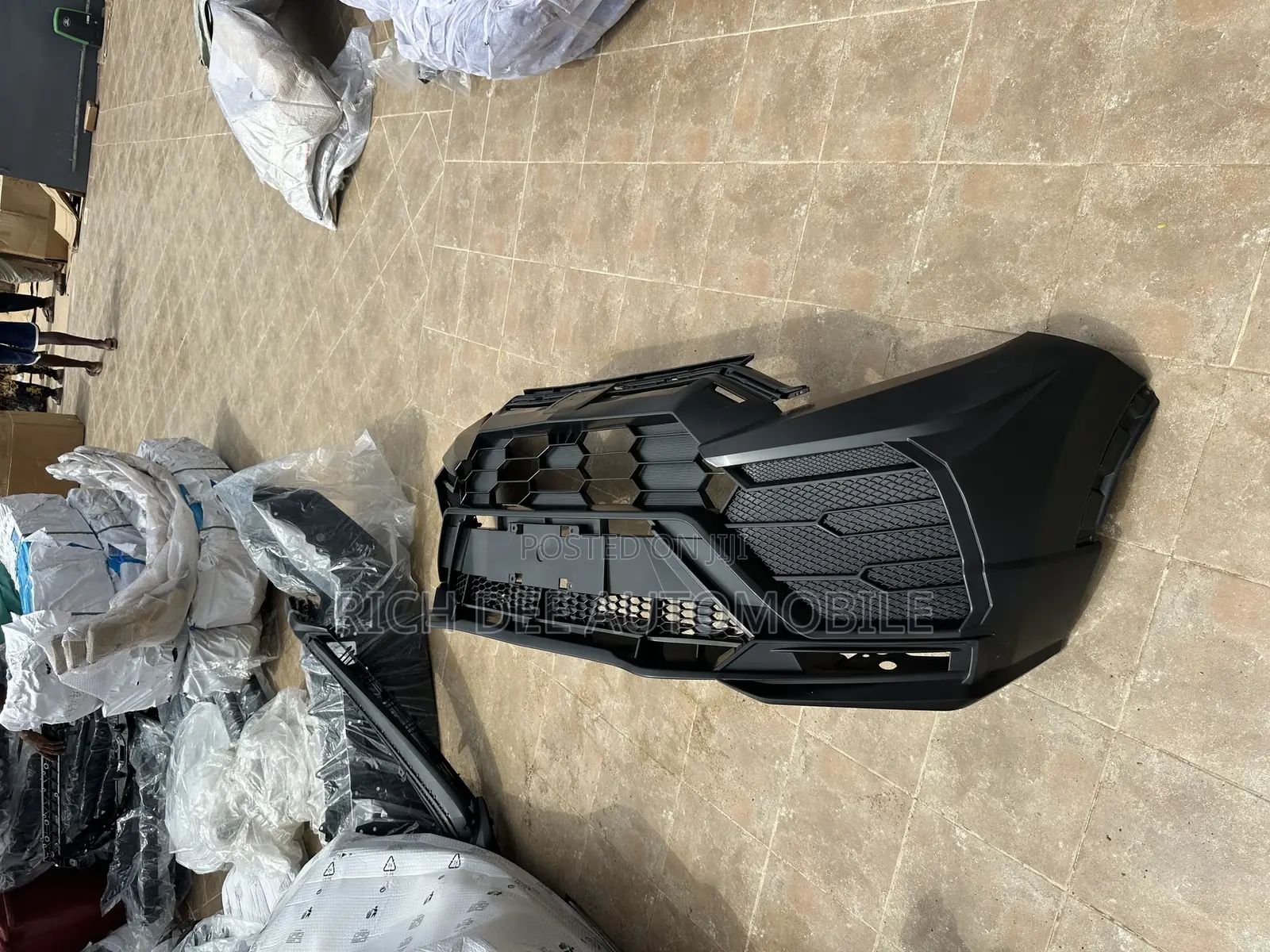 CRV 2017 21 Front Bumper Complete Spec