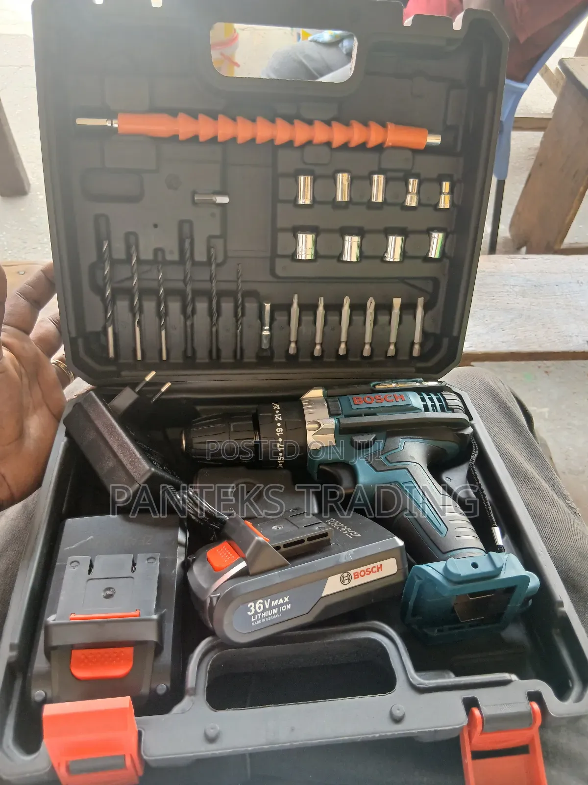 Bosch Cordless Screw/Drill Rechargeable Drilling Machine