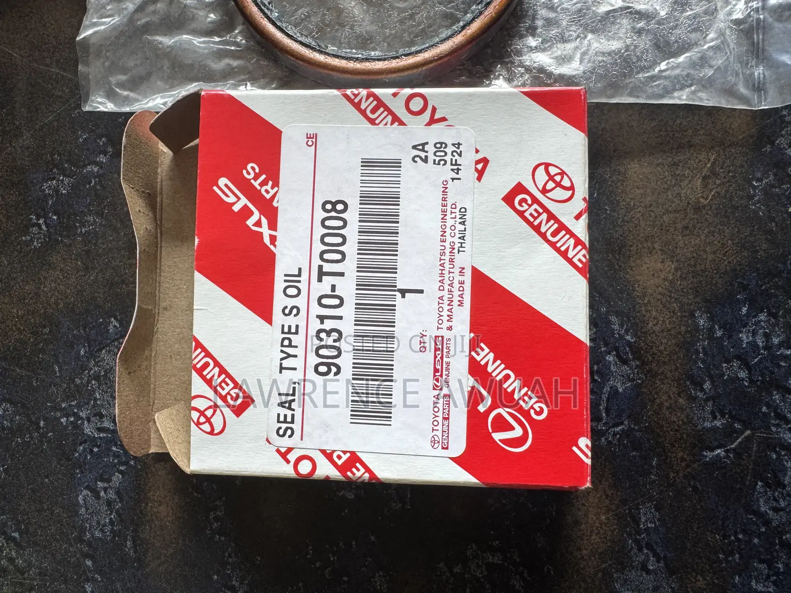 Toyota Hilux Revo Original Rear Axle Seal