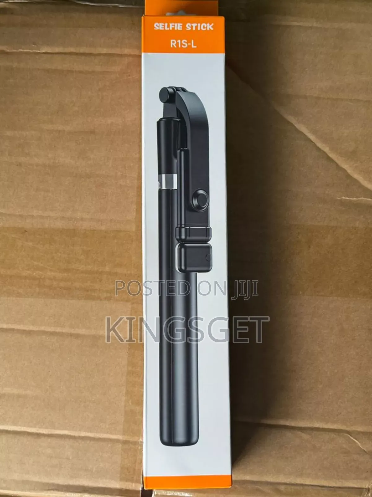 R1s-l Selfie Stick Tripod Stand With Light