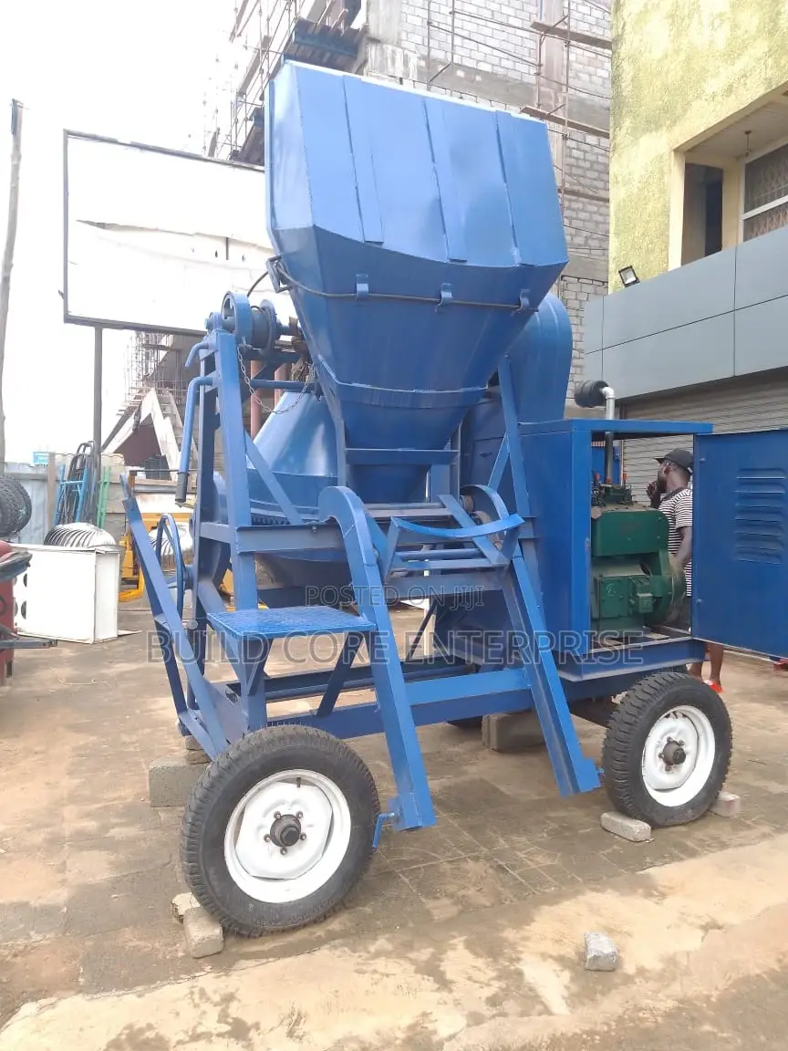 Self Loader Concrete Mixer