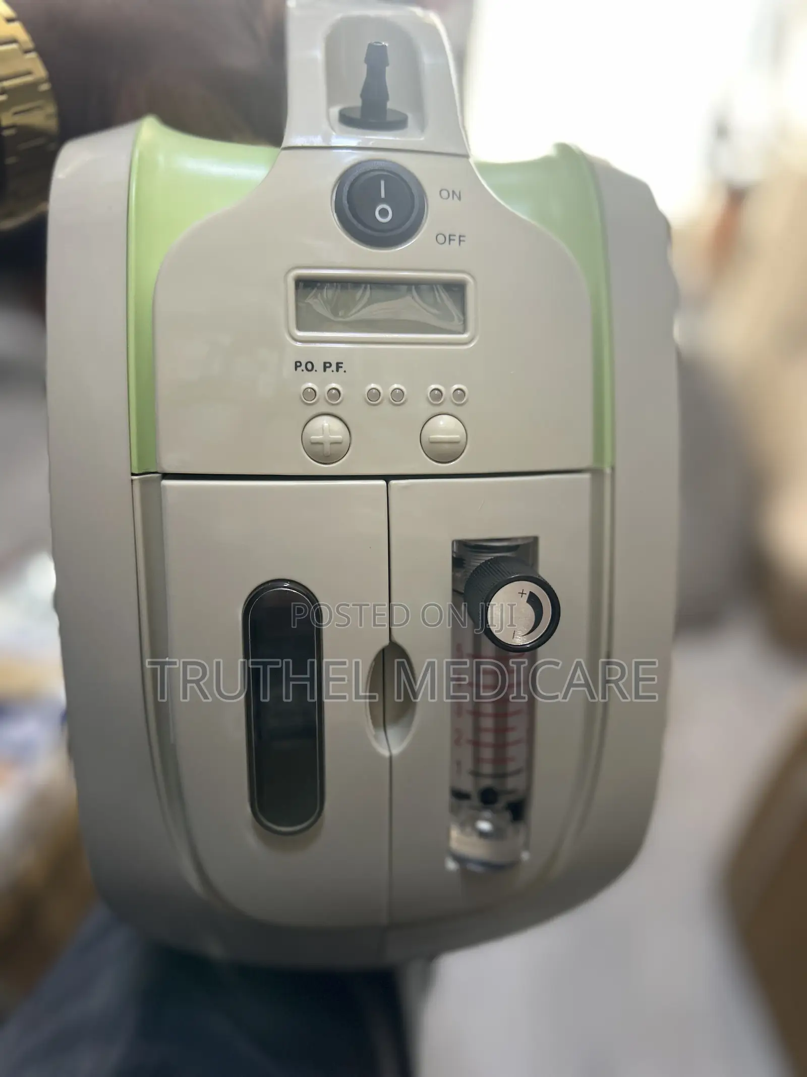 Mobile Oxygen Concentrator (Battery-Packed) Usa Model