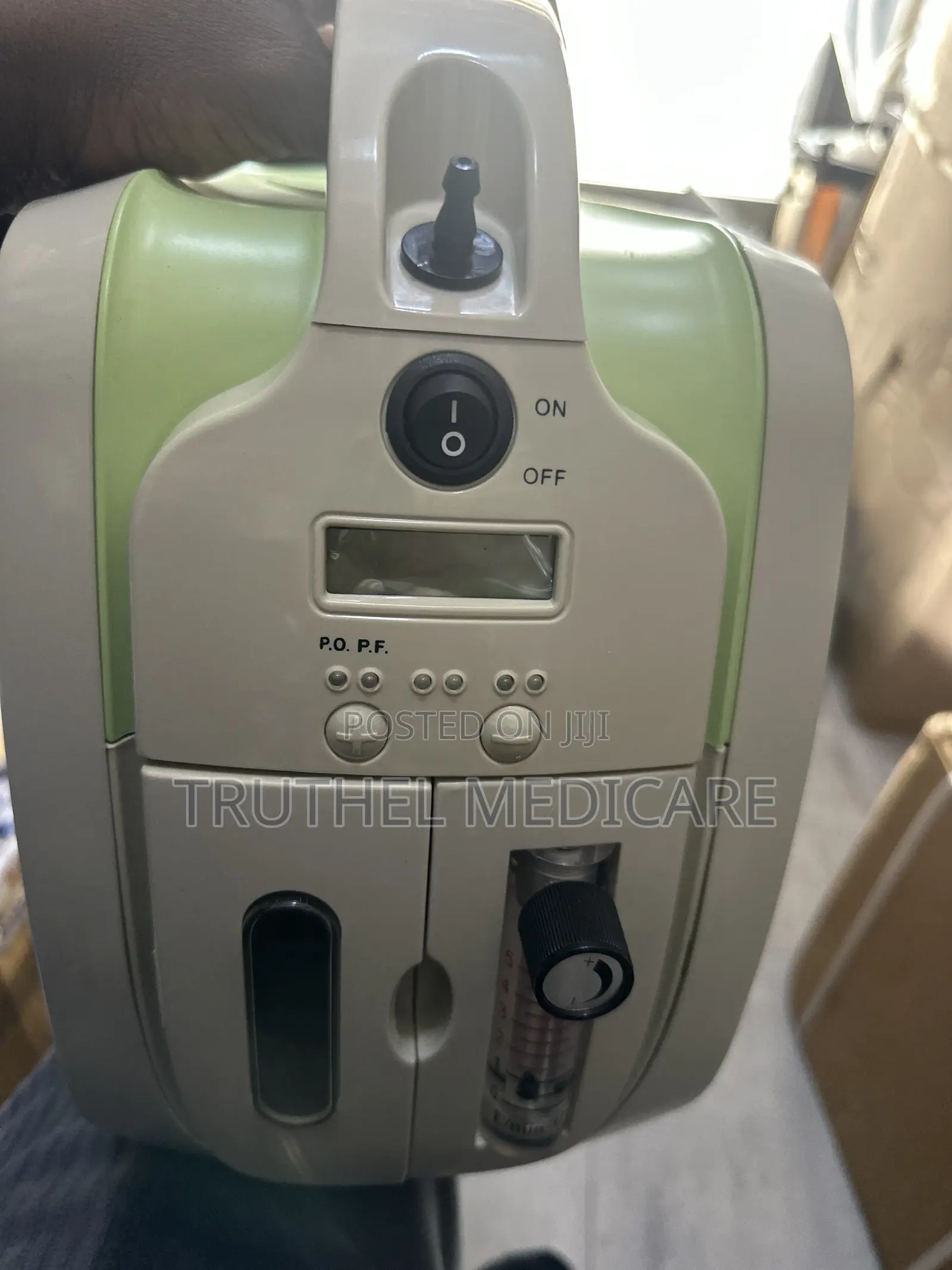 Mobile Oxygen Concentrator (Battery-Packed) Usa Model